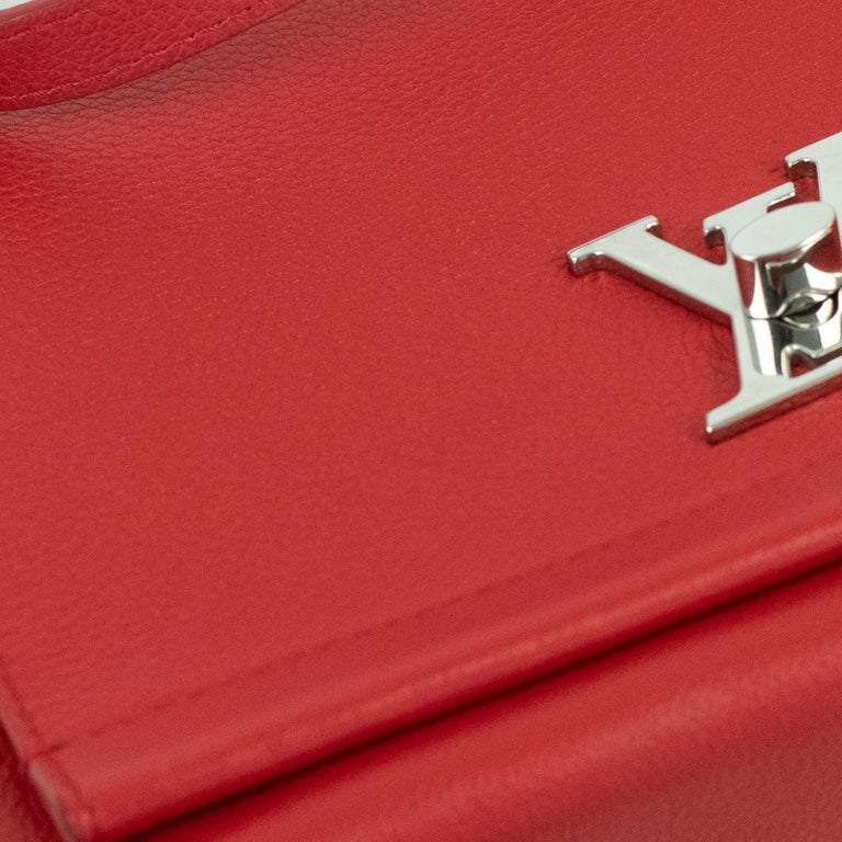 Louis Vuitton, Lockme in red leather 8