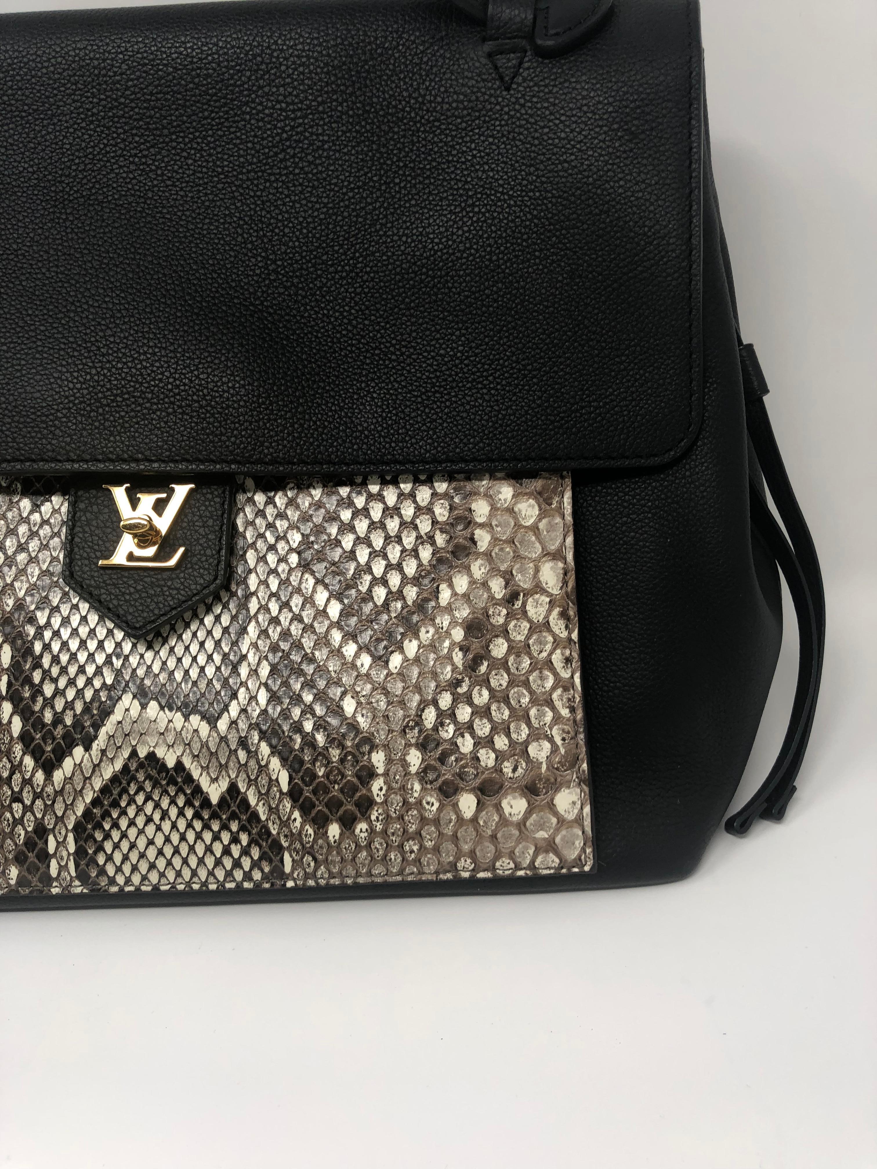 Louis Vuitton Lockme MM Black Python Bag In Excellent Condition In Athens, GA