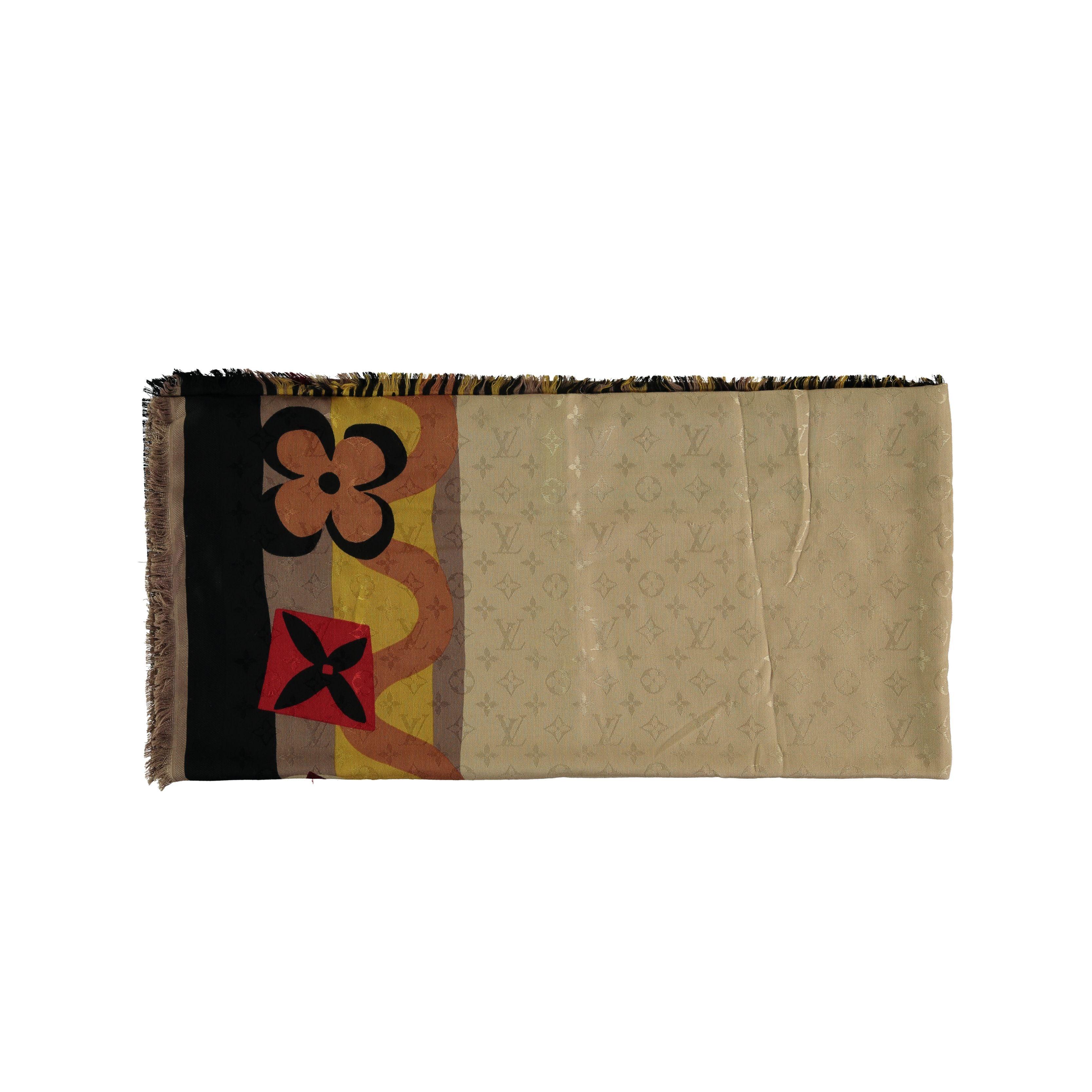 Louis Vuitton Logo Monogram Jungle Fever Printed Silk & Wool Scarf - '10s In Excellent Condition For Sale In Milano, IT