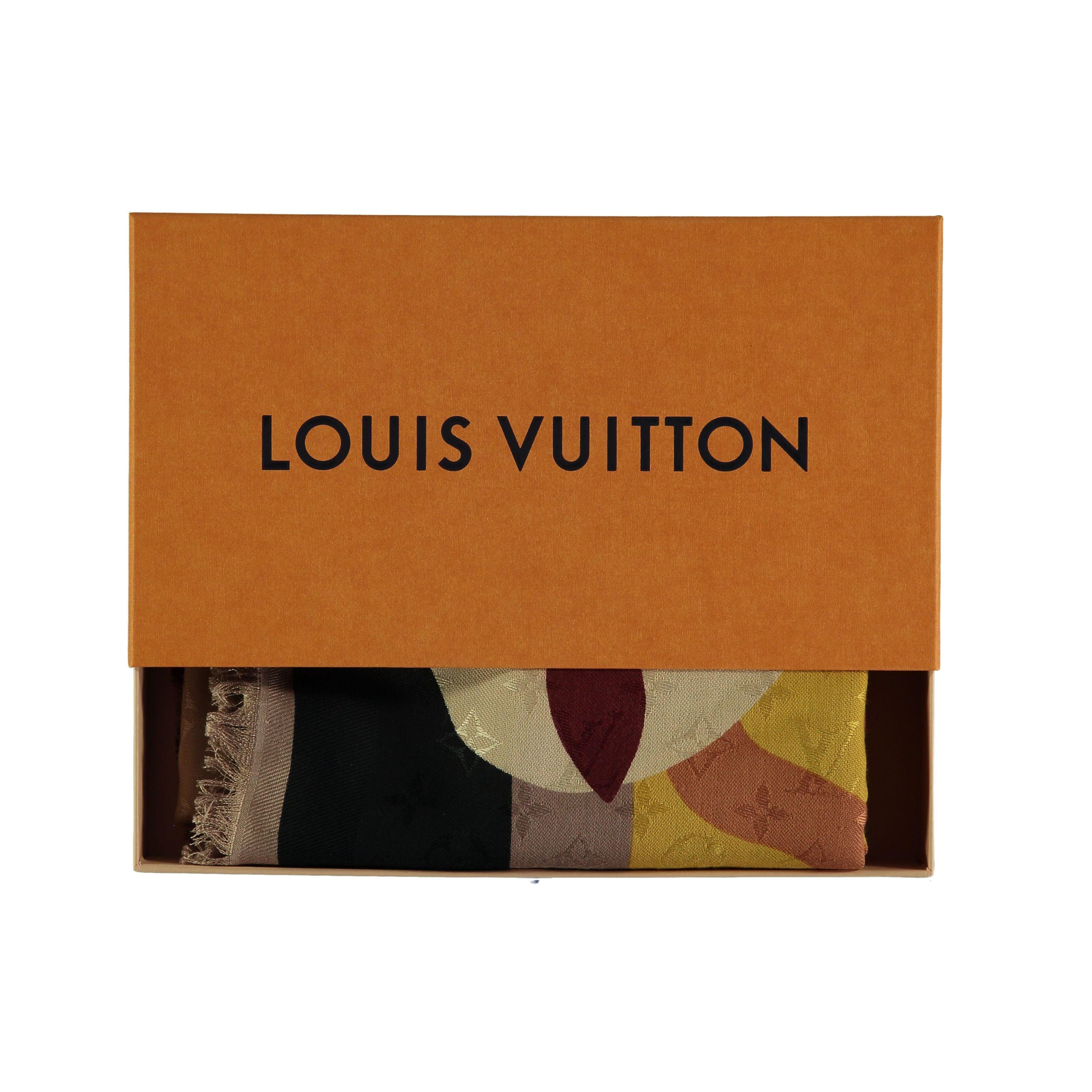 Women's Louis Vuitton Logo Monogram Jungle Fever Printed Silk & Wool Scarf - '10s For Sale