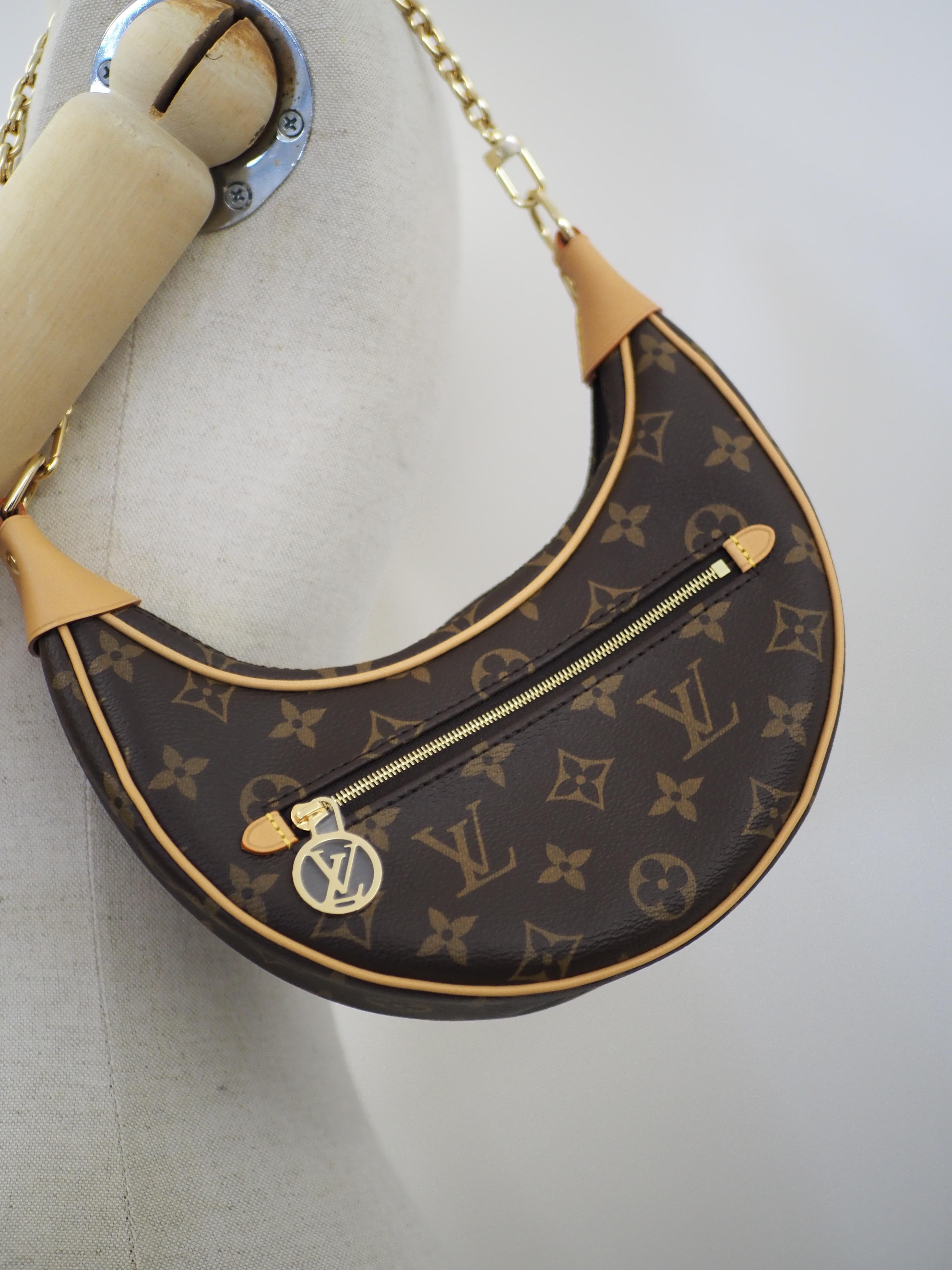 Women's or Men's Louis Vuitton Loop baguette handbag shoulder bag NWOT