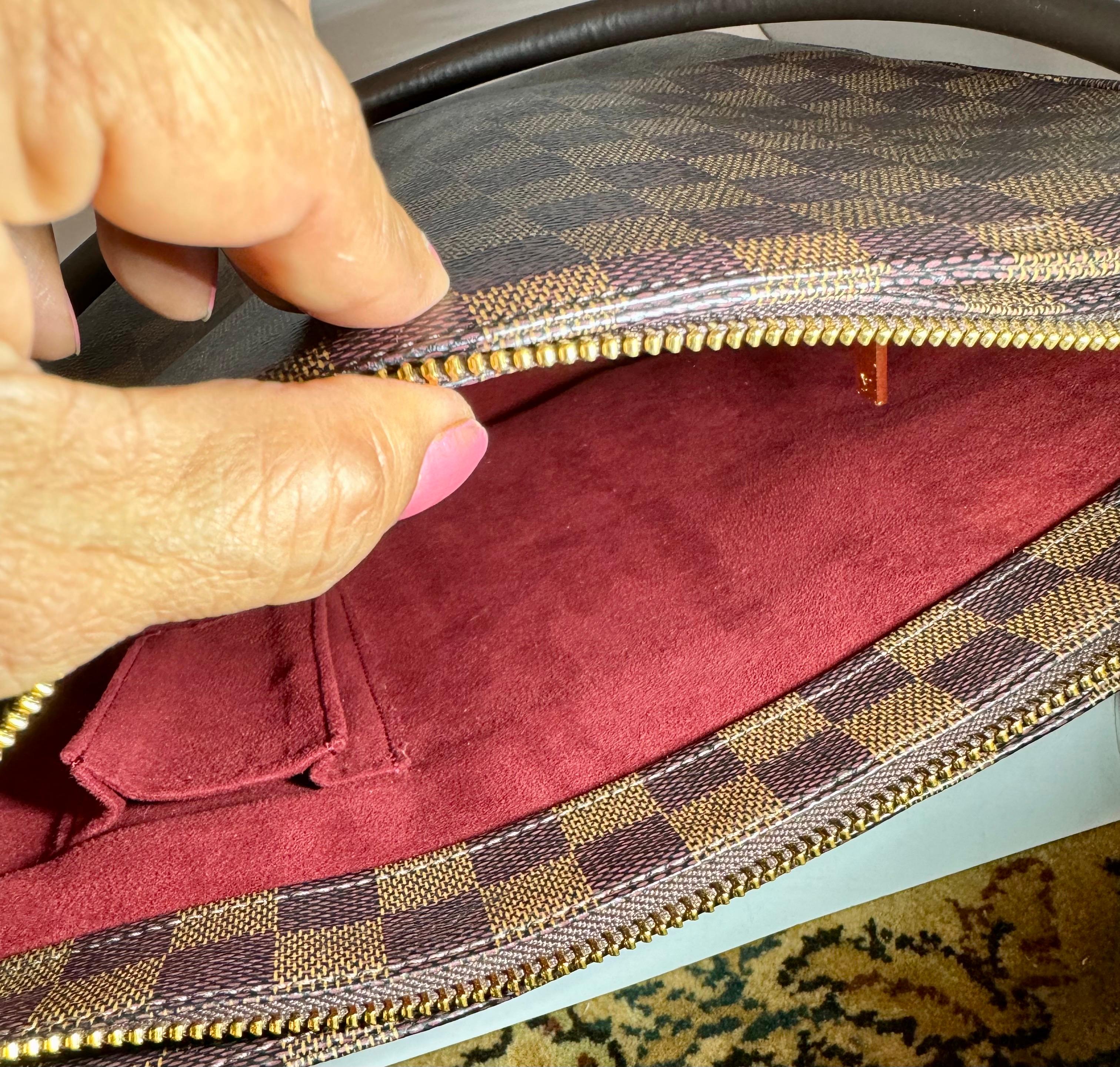 Women's Louis Vuitton Looping Handbag Damier GM