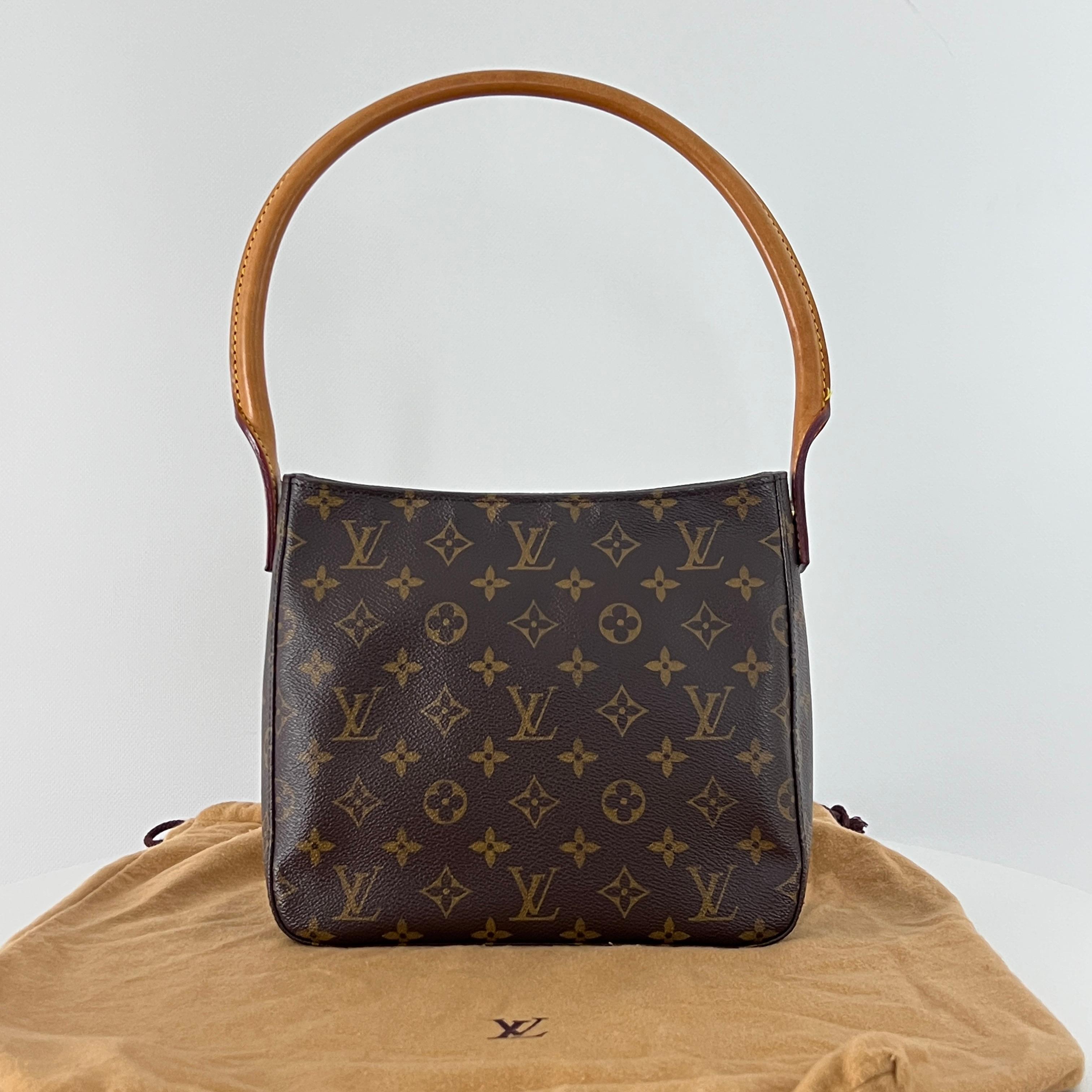 Noir Louis Vuitton Looping MM Shoulder Bag Monogram Canvas Brown 2002 en vente