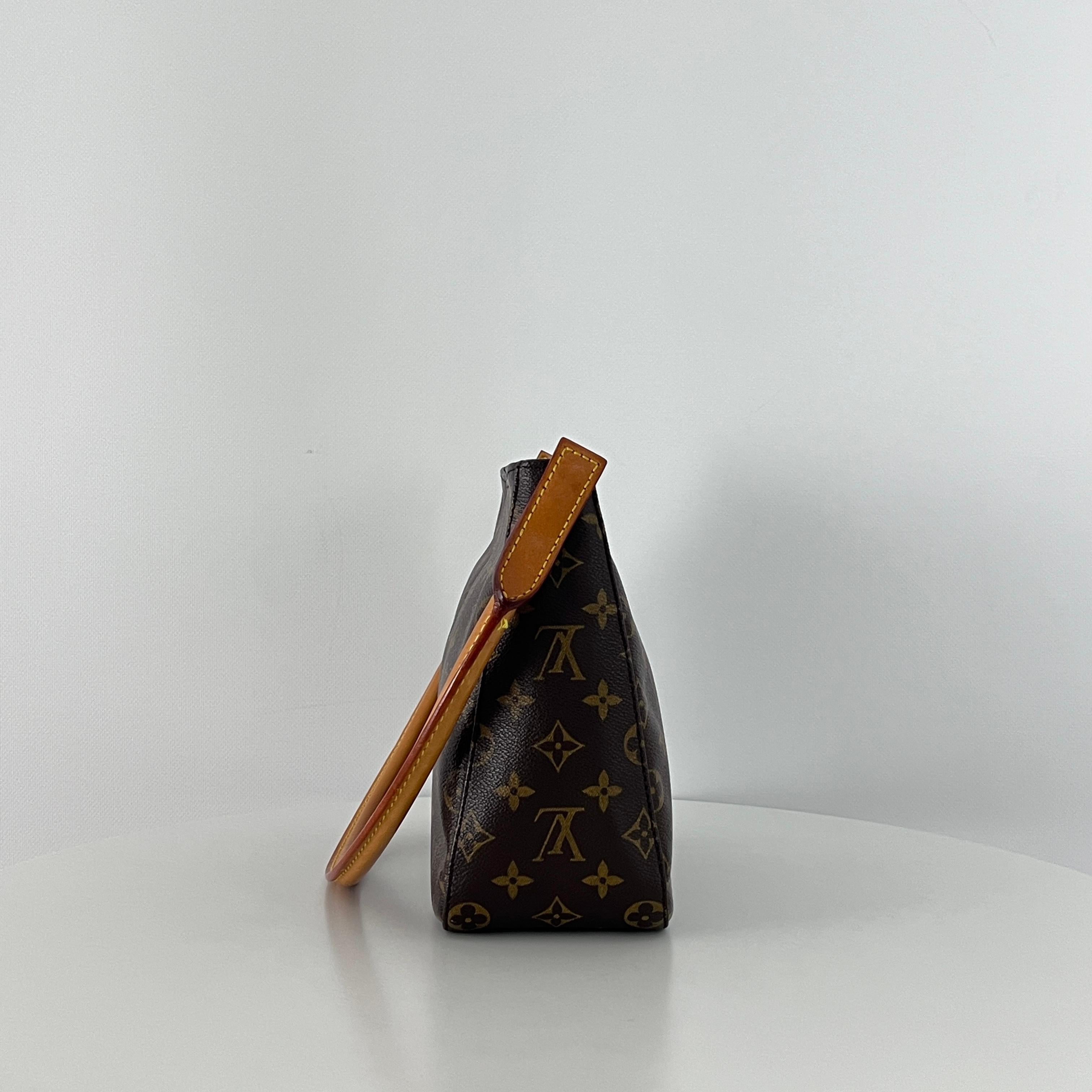 Louis Vuitton Looping MM Shoulder Bag Monogram Canvas Brown 2002 en vente 2