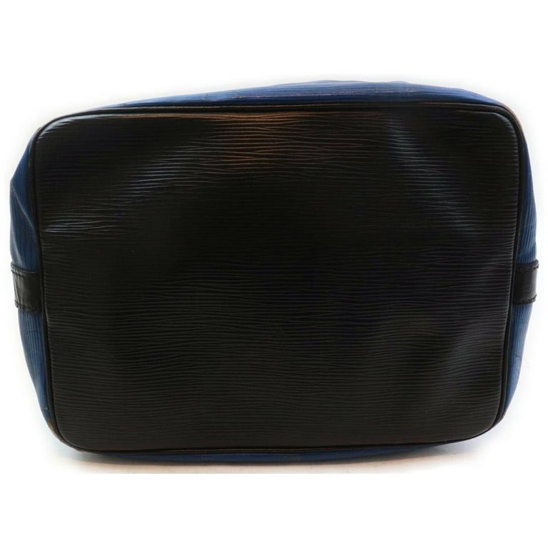 Louis Vuitton Louis Vuitton Shoulder Bag Petit Noe Blue Epi 862495  For Sale 3