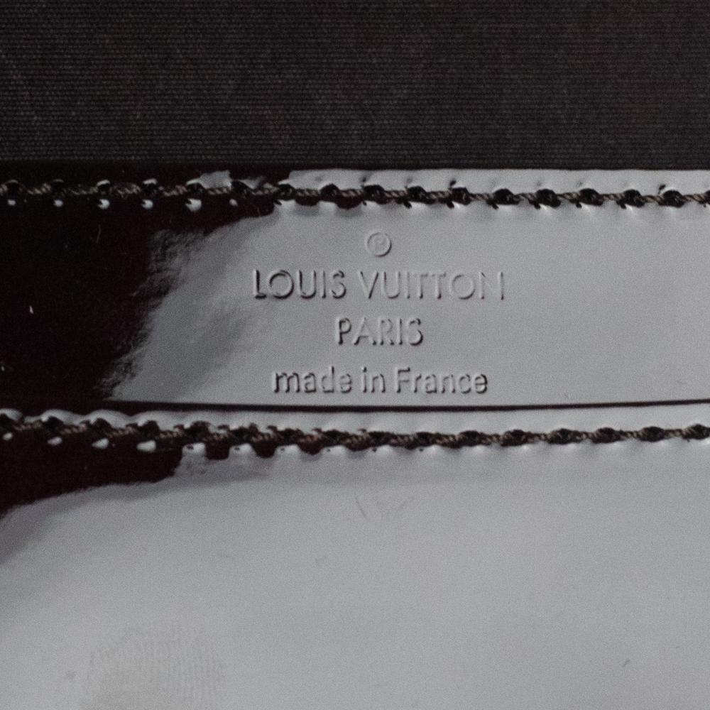 LOUIS VUITTON, Louise PM Shoulder bag in Purple Patent leather For Sale 1