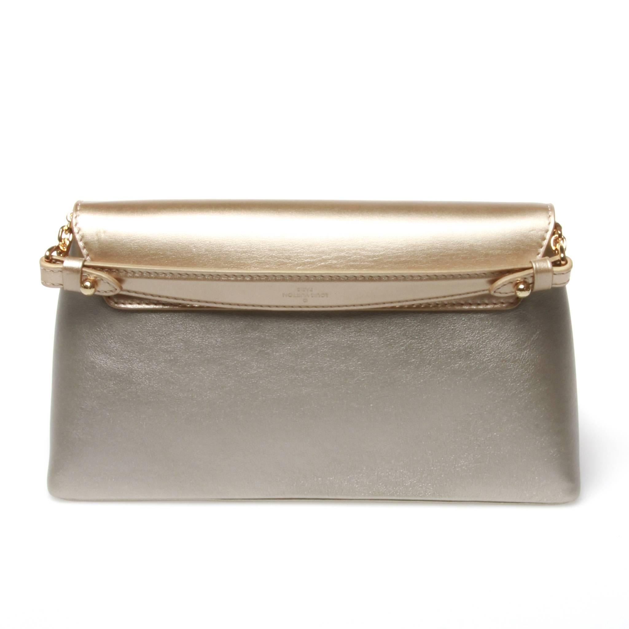 louis vuitton pochette coussin gold autres cuirs