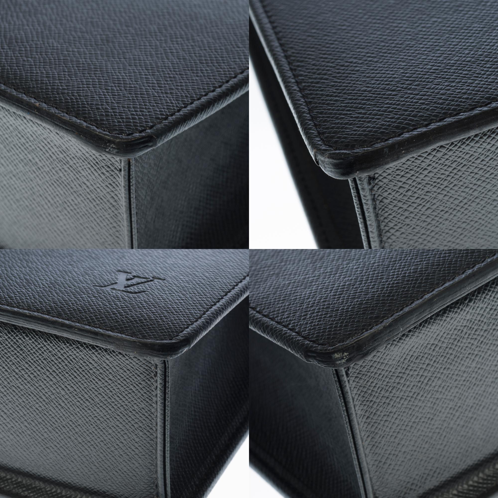 Louis Vuitton Lozan Briefcase in black taiga leather, BPHW 5