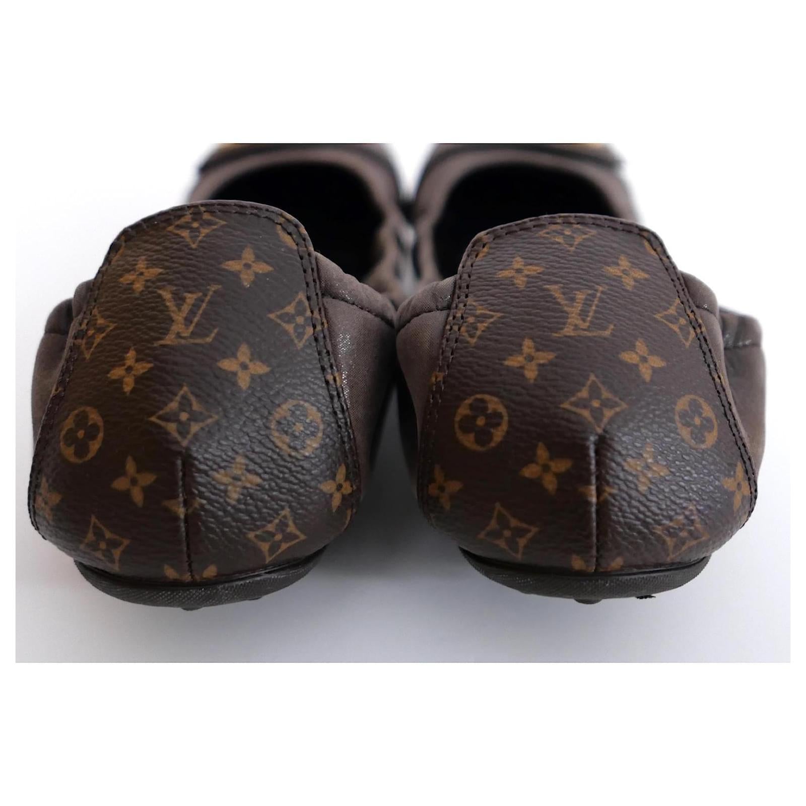 Ballerines Lucky Monogram de Louis Vuitton Excellent état - En vente à London, GB