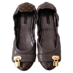Lucky Monogram Ballettschuhe von Louis Vuitton mit Monogramm