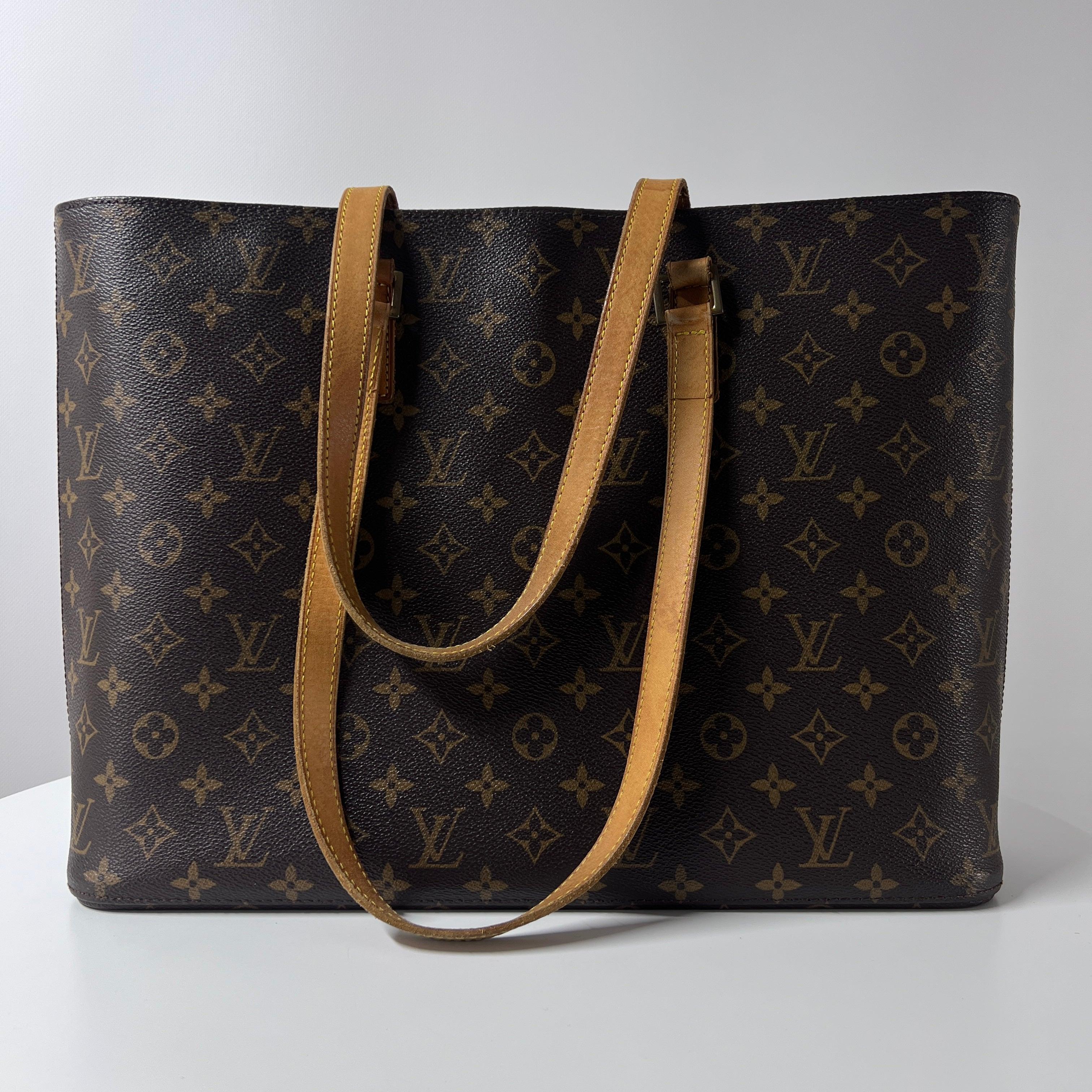 Louis Vuitton Luco Shoulder Tote Monogram Canvas Brown 2004 en vente 1