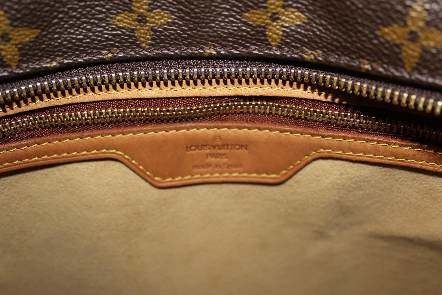 Louis Vuitton Luco Tote Shopping Bag In Good Condition In Gazzaniga (BG), IT