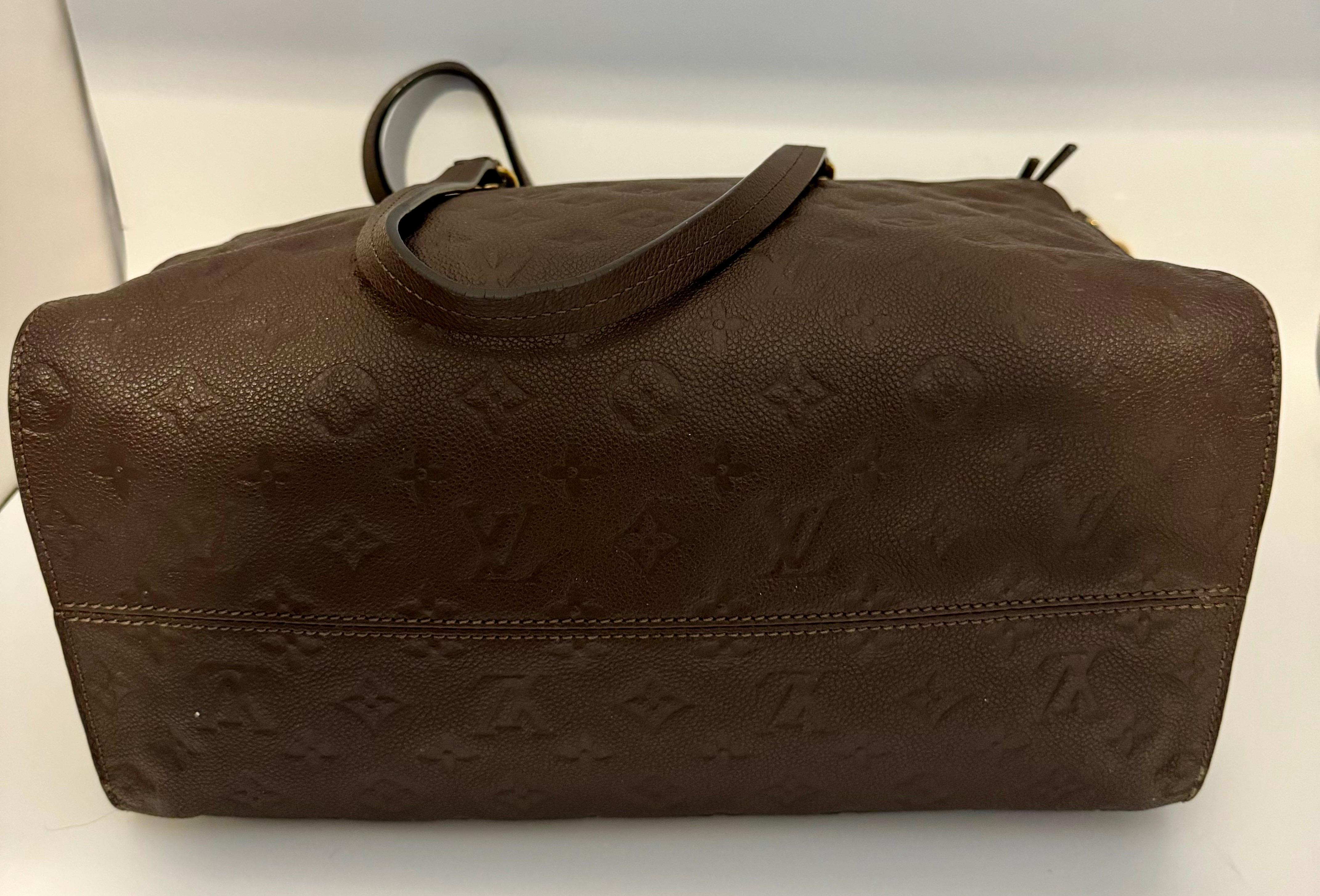 Louis Vuitton Lumineuse Handbag Sac à main en cuir Empreinte Monogram, Excellent en vente 4