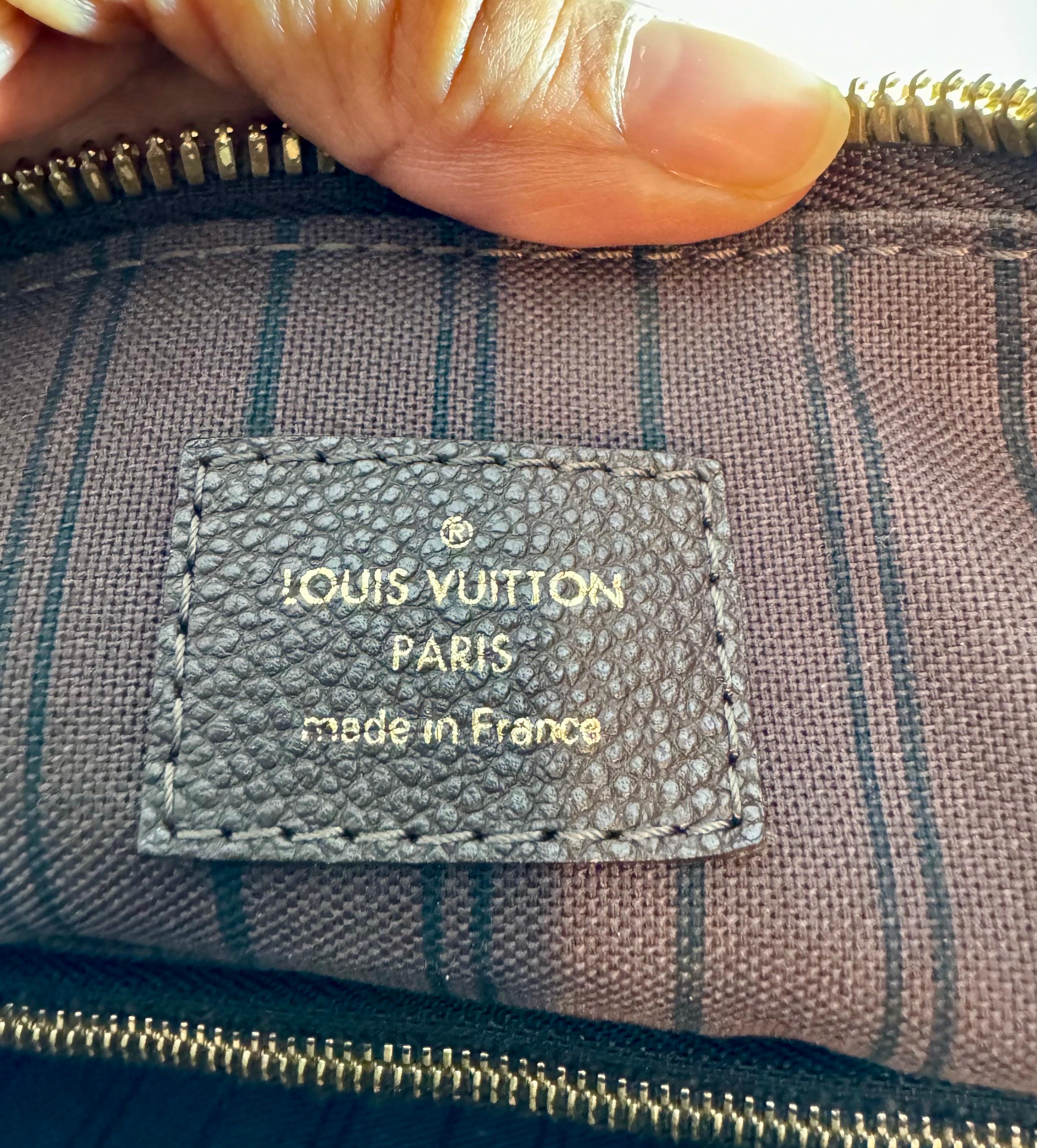 Louis Vuitton Lumineuse Handbag Sac à main en cuir Empreinte Monogram, Excellent en vente 7