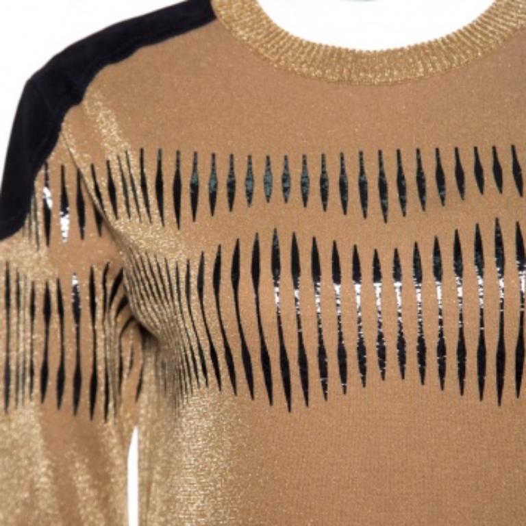 Questo maglione Louis Vuitton ti piacerà moltissimo perché è caratterizzato da un design delizioso. Questo favoloso maglione è realizzato con i migliori materiali e presenta maniche lunghe, toppe in pelle scamosciata sulle spalle e dettagli a