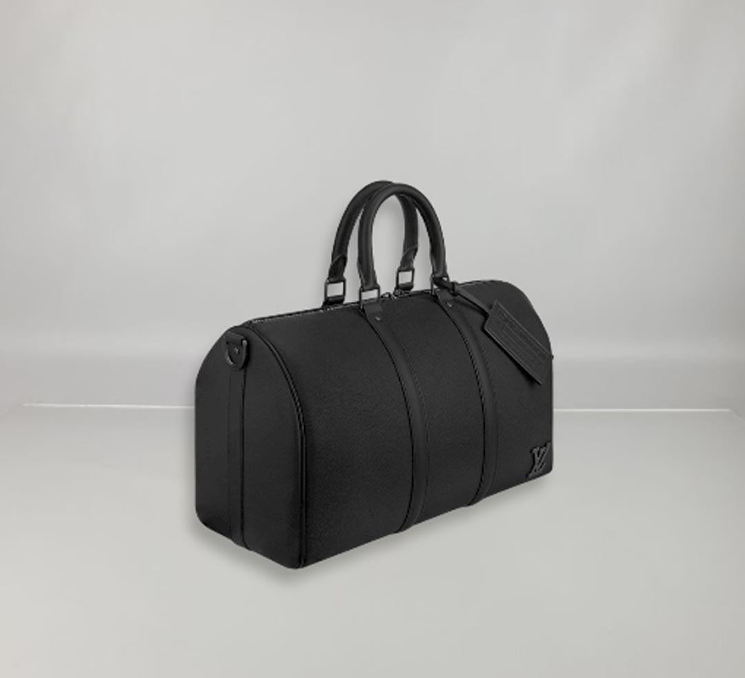 Louis Vuitton LV Aerogram Keepall Bandoulière 40 Bag Black Cowhide Leather In New Condition In Nicosia, CY
