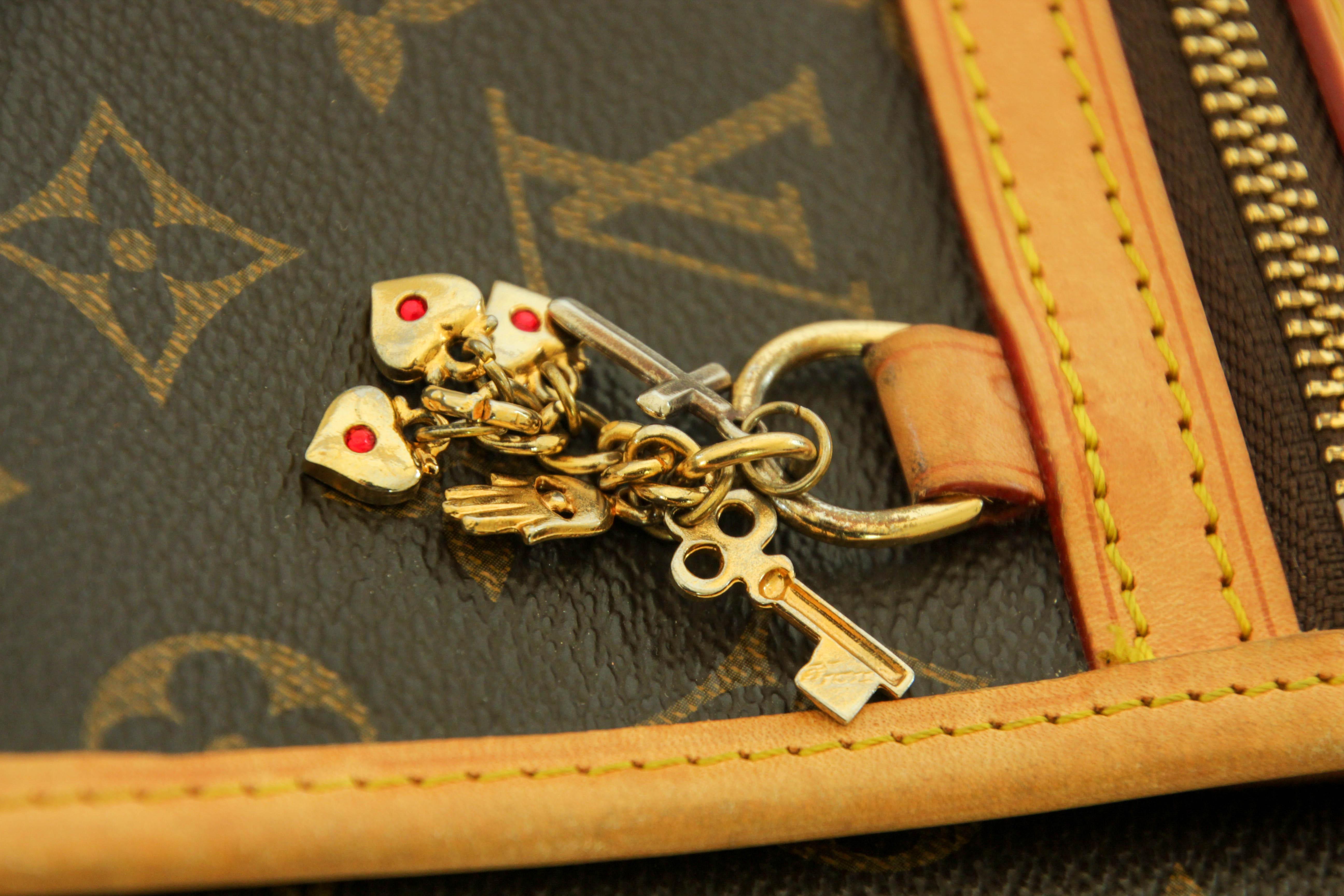LOUIS VUITTON LV Bosphore Messenger Bag Monogram Canvas PM For Sale 10