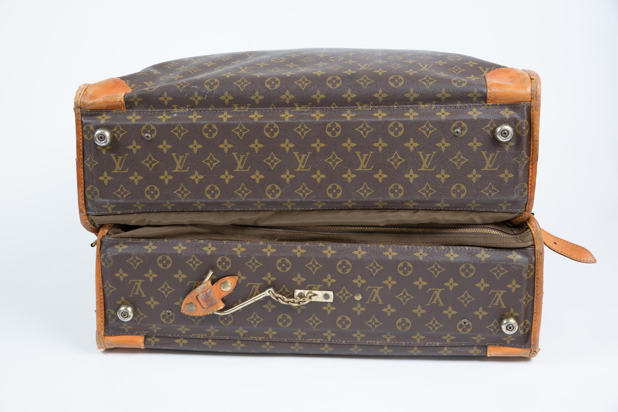 Louis Vuitton LV Brown Monogram Clothes Hangers Luggage In Good Condition In Paris, FR