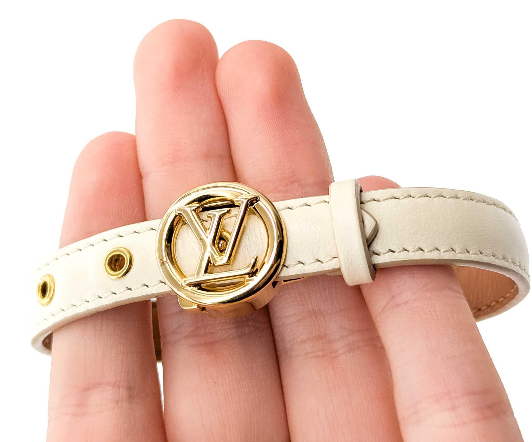 Modern Louis Vuitton LV Circle Bracelet For Sale