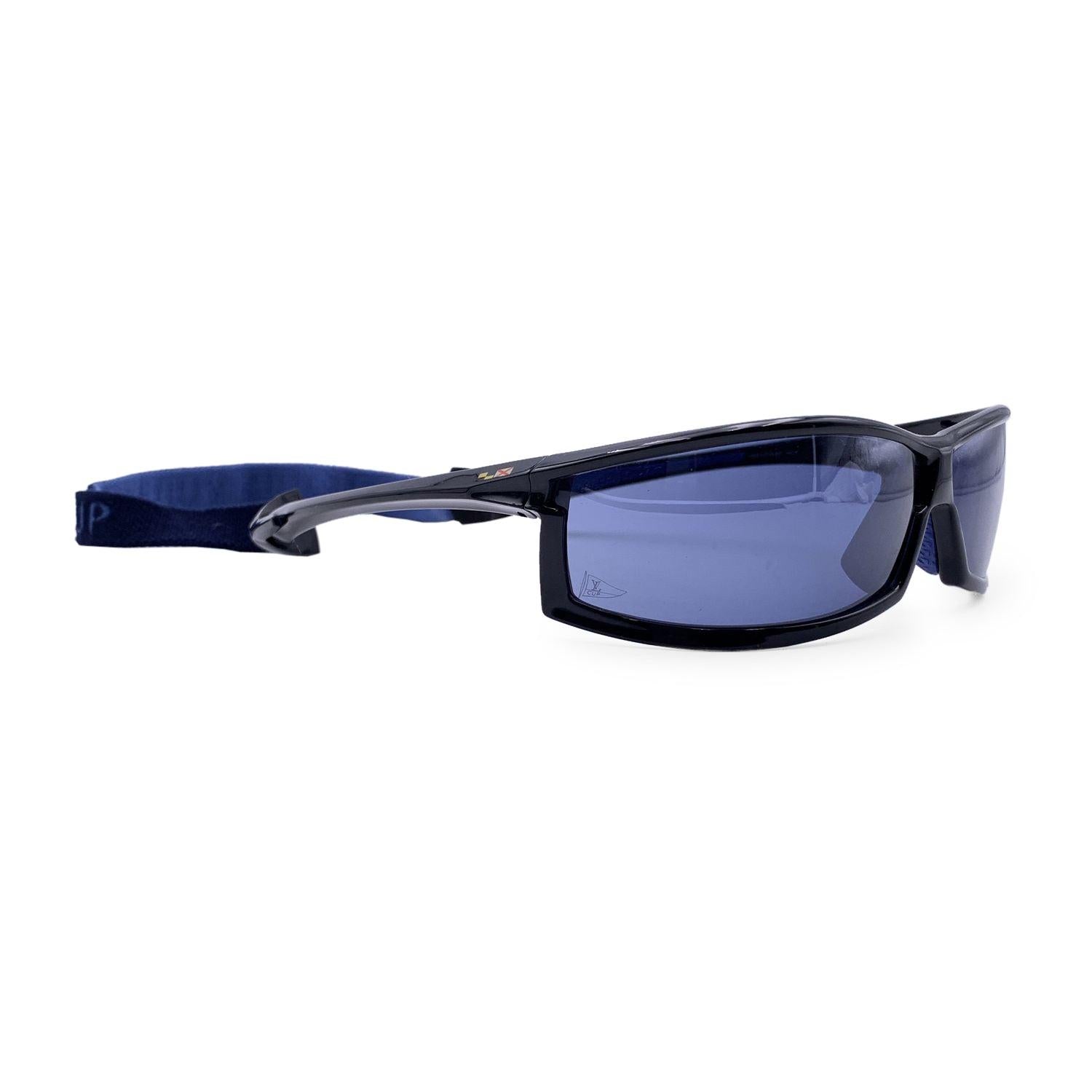 Louis Vuitton LV Cup Blue M80715 Shield Sport Sunglasses 78/10 In Excellent Condition For Sale In Rome, Rome