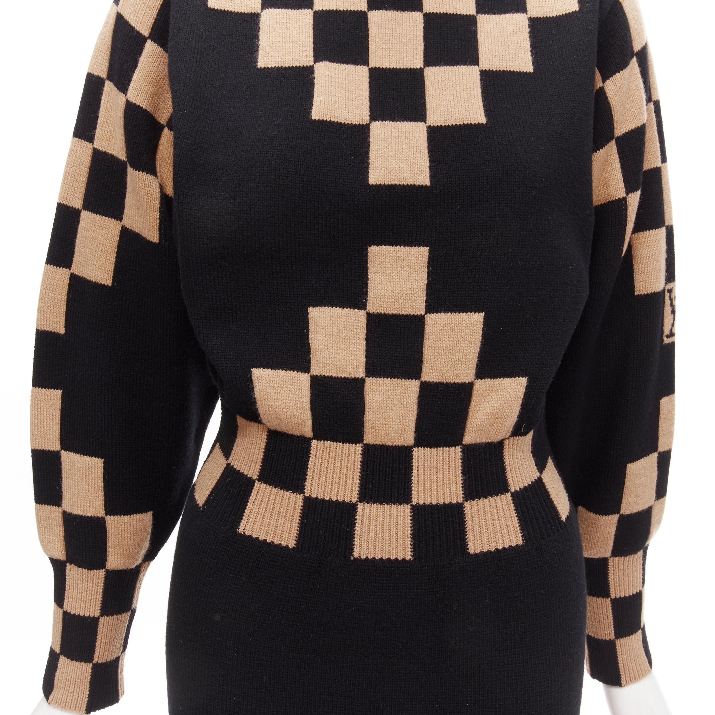 Louis Vuitton - Robe en maille à illusion de pixels en laine et cachemire damier, taille S en vente 2