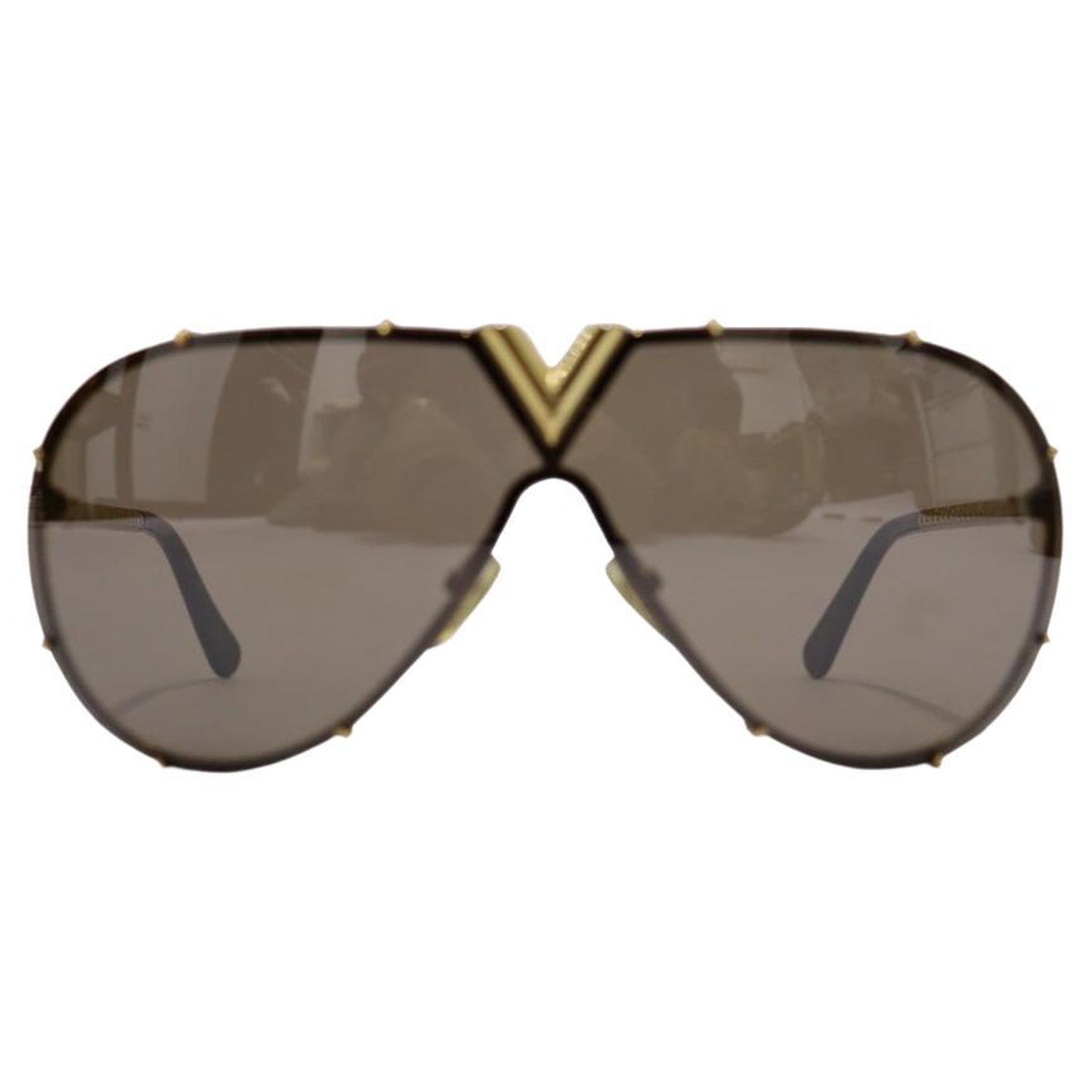 Louis Vuitton Drive Sunglasses - For Sale on 1stDibs  lv drive sunglasses,  louis vuitton lv drive sunglasses