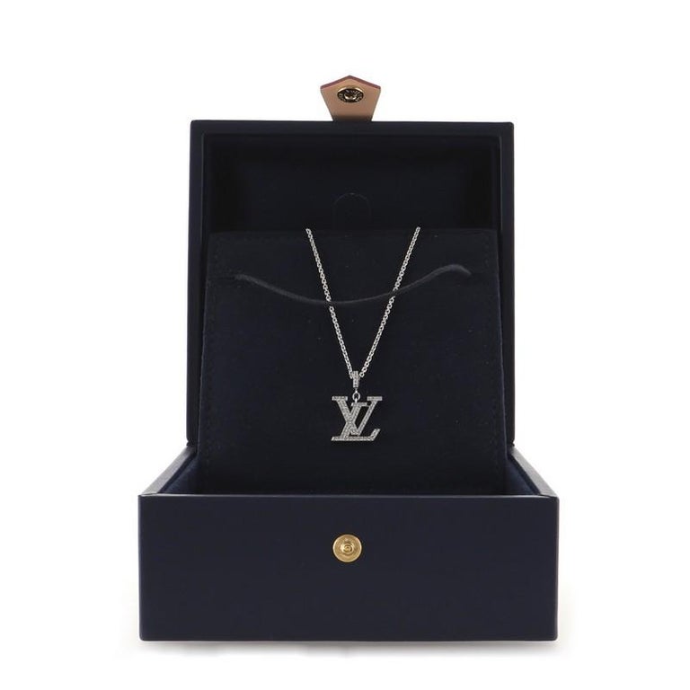 Shop Louis Vuitton Lv idylle blossom pendant, white gold and