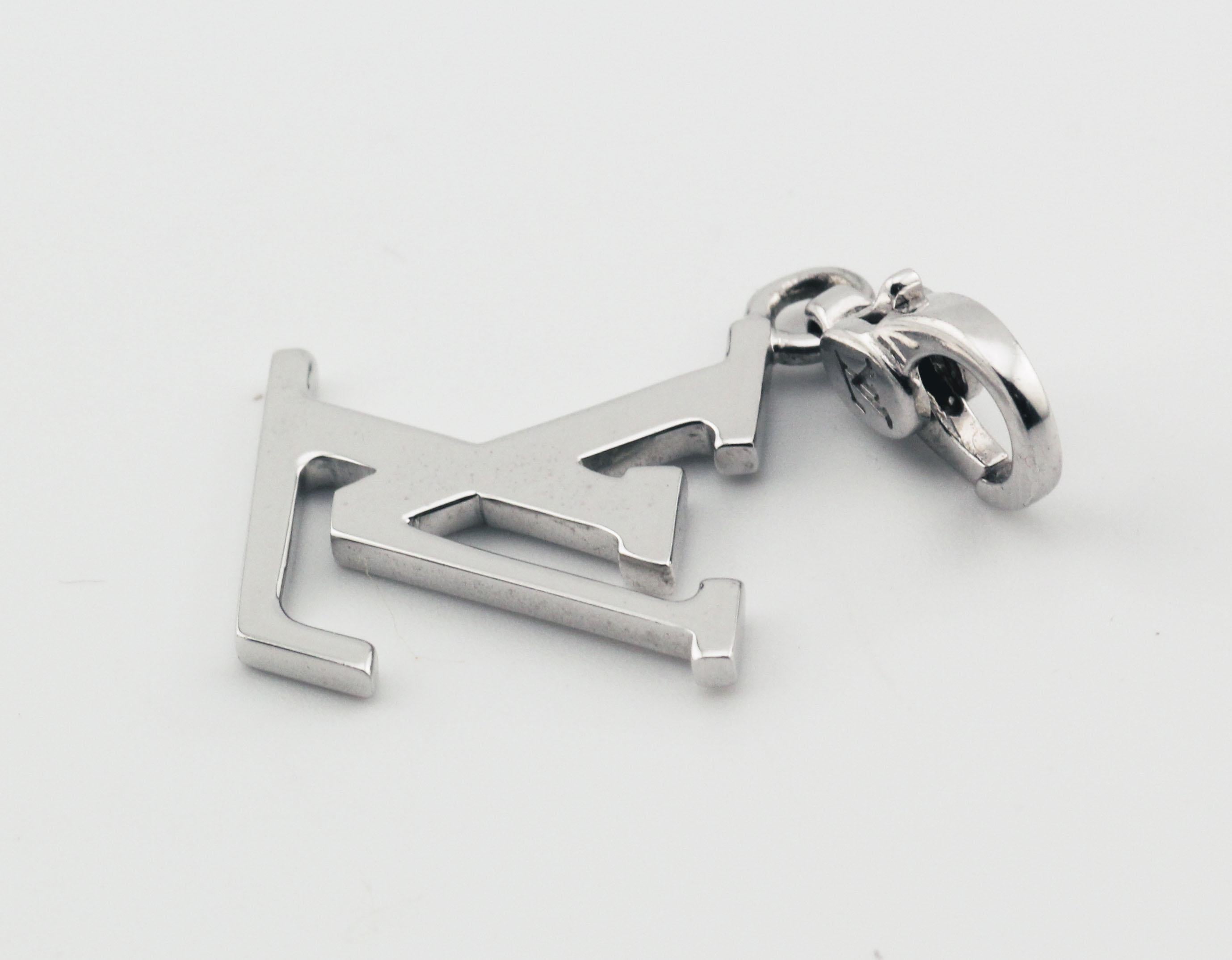 Louis Vuitton LV Logo 18k White Gold Charm Pendant For Sale 1