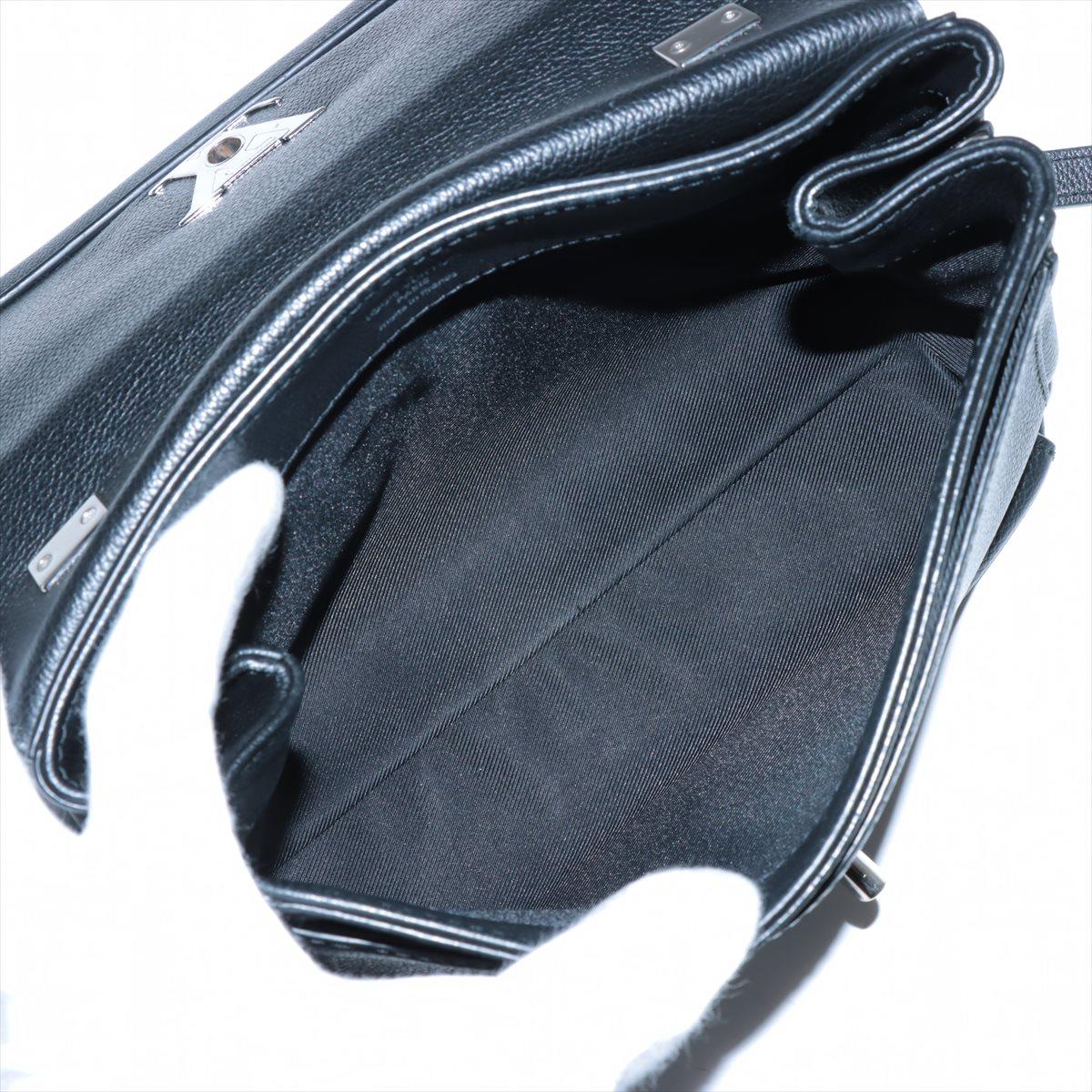 Louis Vuitton LV Logo Lockme II BB Sac à bandoulière Noir en vente 4