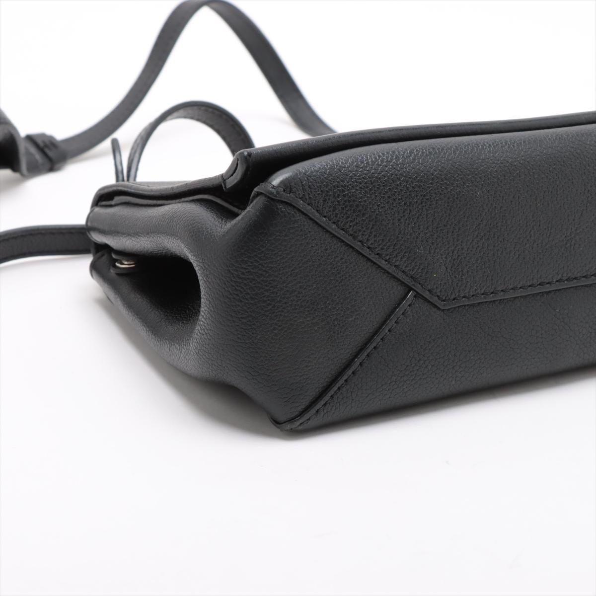 Louis Vuitton LV Logo Lockme II BB Sac à bandoulière Noir en vente 5