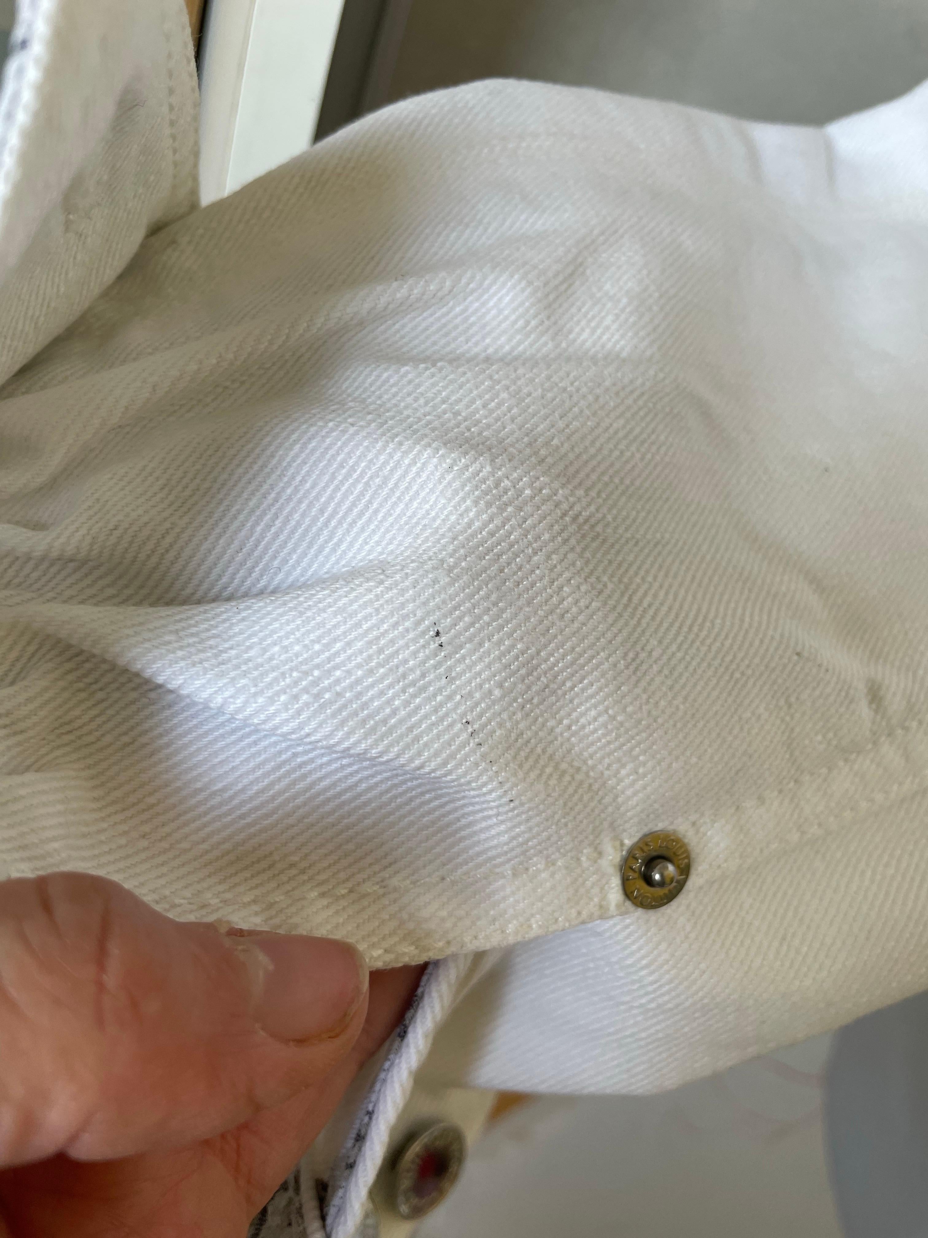 LOUIS VUITTON. Giacca in denim con logo LV e Monogram in vendita 4