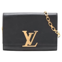 Louis Vuitton Logo Pochette Louise Black