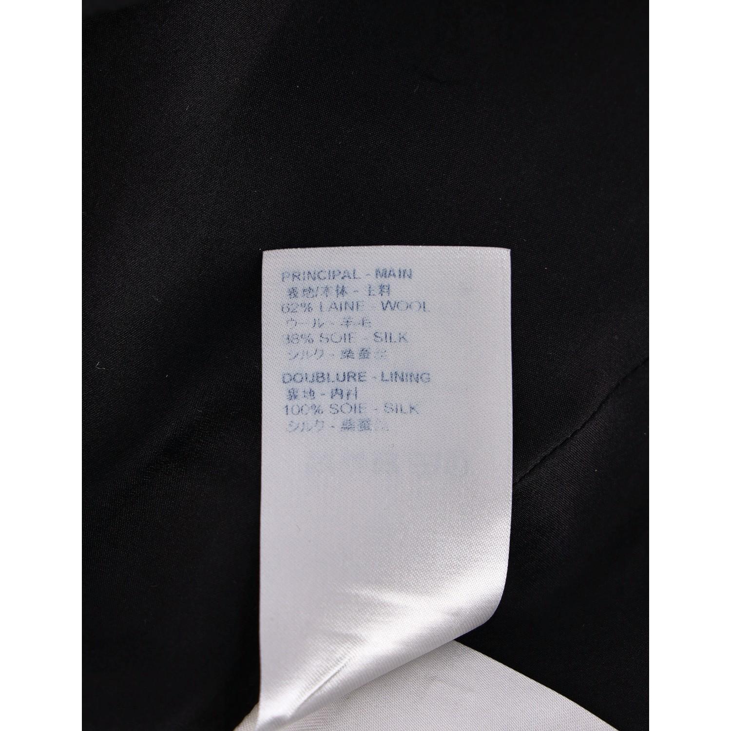 Louis Vuitton 'LV' Logo Rivet Mini Skirt For Sale 5