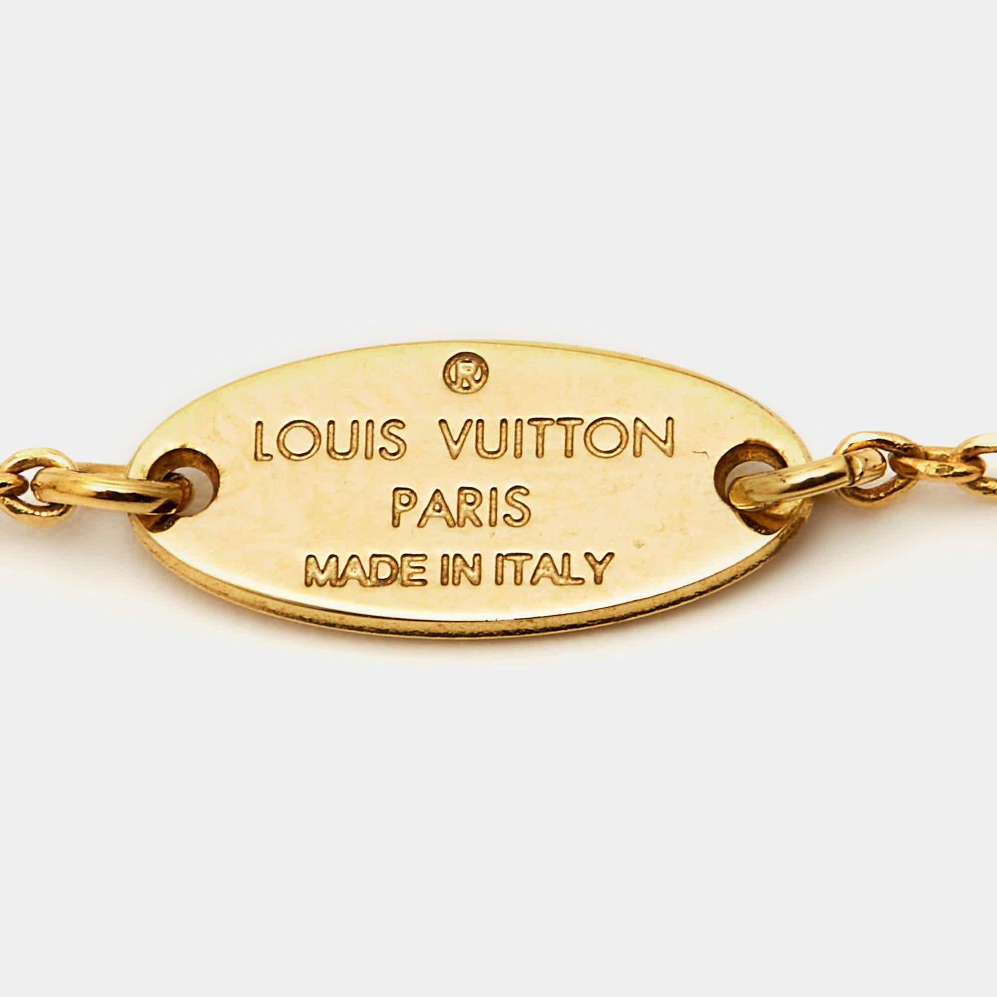 Louis Vuitton LV & Me Crystals Letter H Gold Tone Neckalce In Good Condition For Sale In Dubai, Al Qouz 2