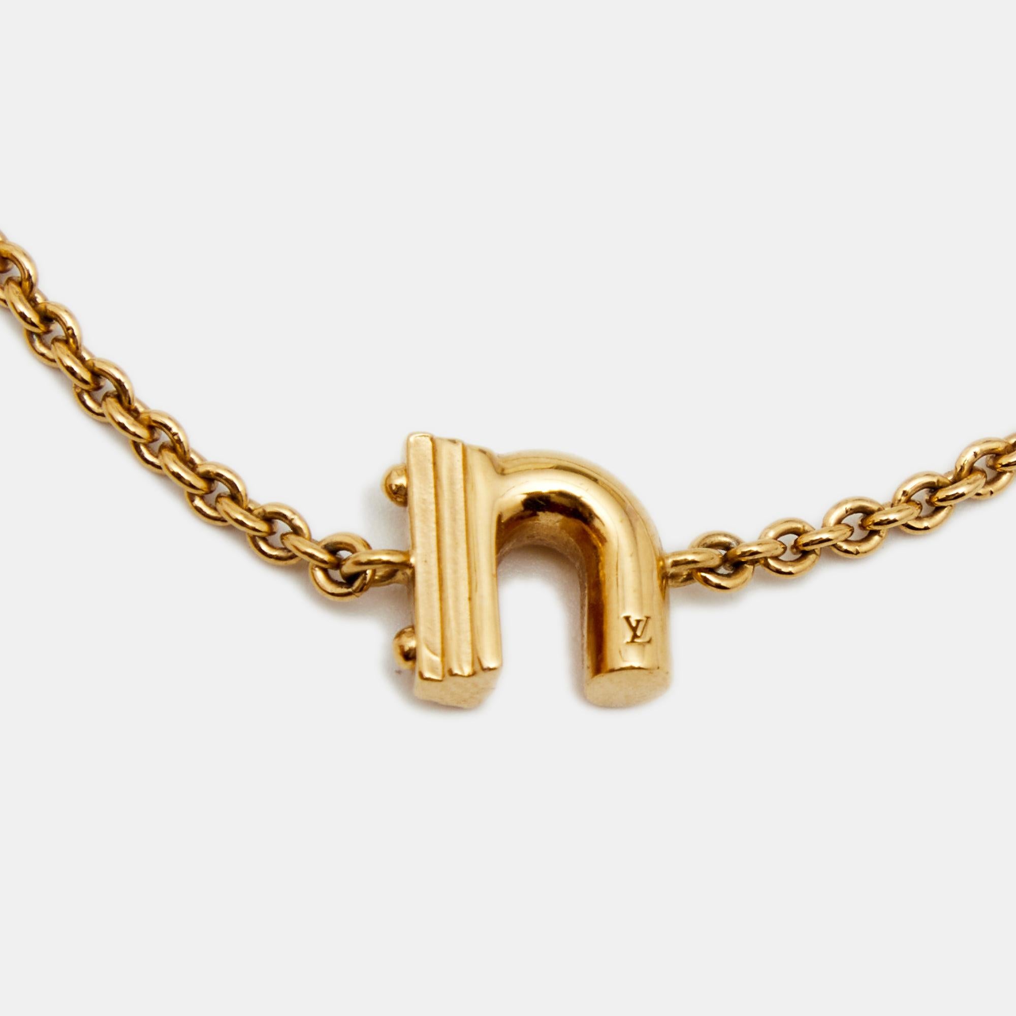 Contemporary Louis Vuitton LV & Me Letter N Gold Tone Bracelet