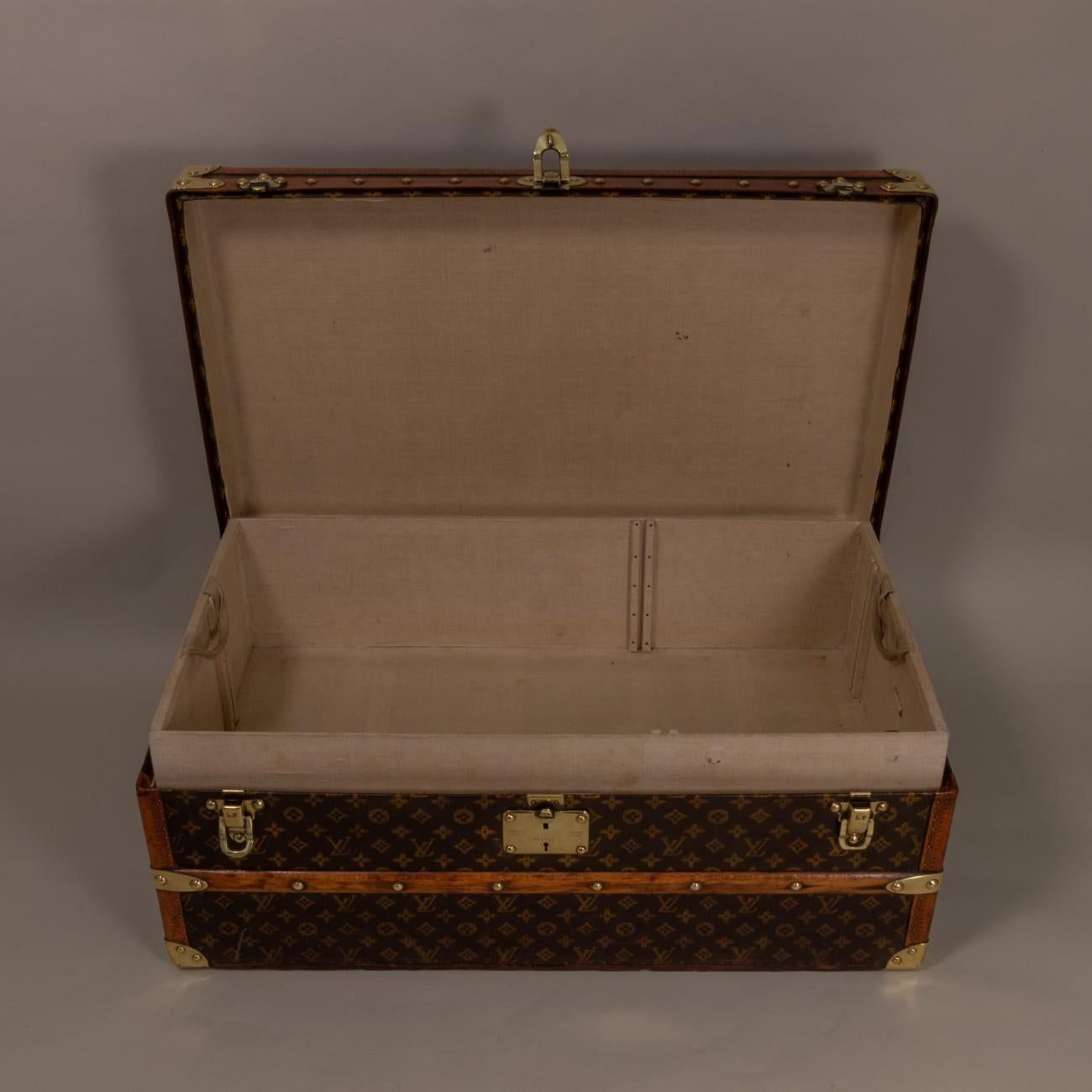 Louis Vuitton LV Monogram Aero Trunk, circa 1915 4