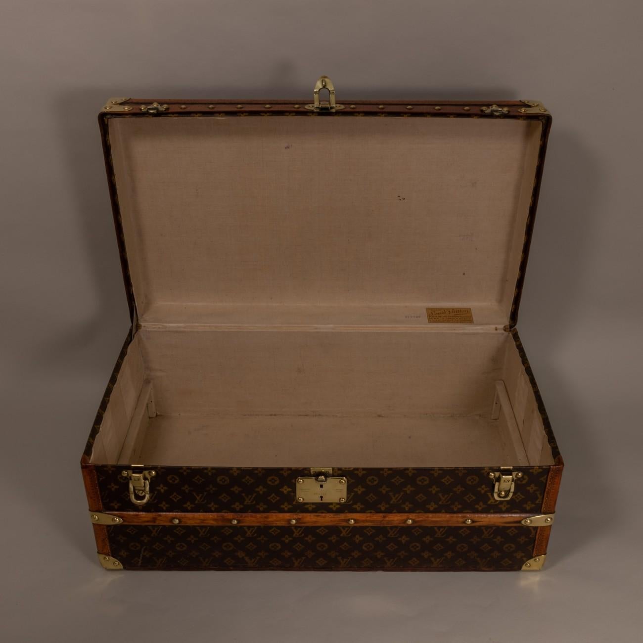 Louis Vuitton LV Monogram Aero Trunk:: um 1915 9