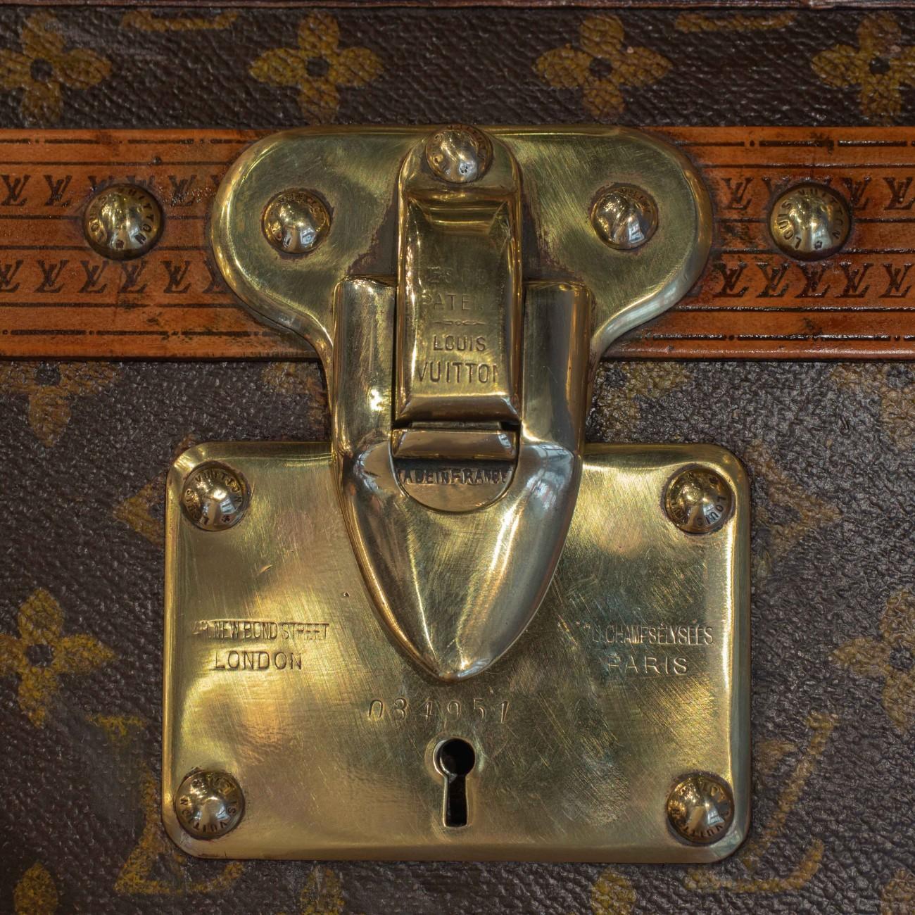 Louis Vuitton LV Monogram Aero Trunk, circa 1915 In Good Condition In London, GB