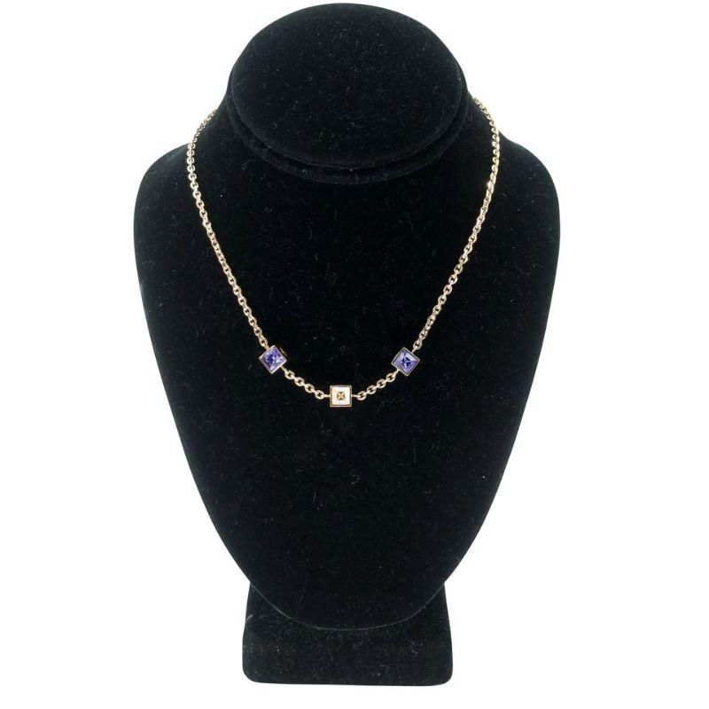 Louis Vuitton Lv Monogram Gold The Gamble Crystal Necklace LV-0814N-0004

Louis Vuitton signature gamble necklace with gold detail and beautiful purple diamond detail with big LV monogram logo super chic and cute. This necklace is in pre-loved