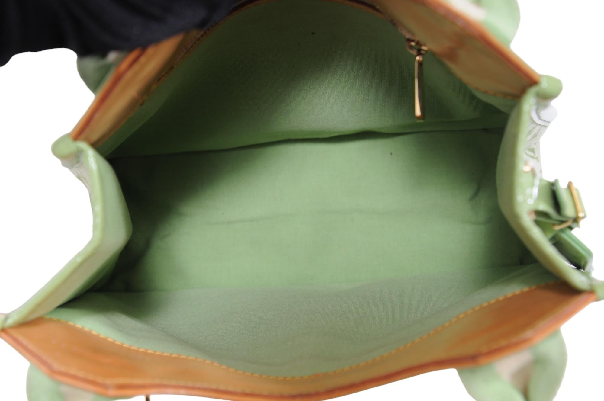 Louis Vuitton LV Monogram Mini Lin Sac Kathleen Lime Green Shoulder Bag en vente 15