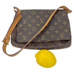 Louis Vuitton LV Monogrammierte Musette Tango Umhängetasche