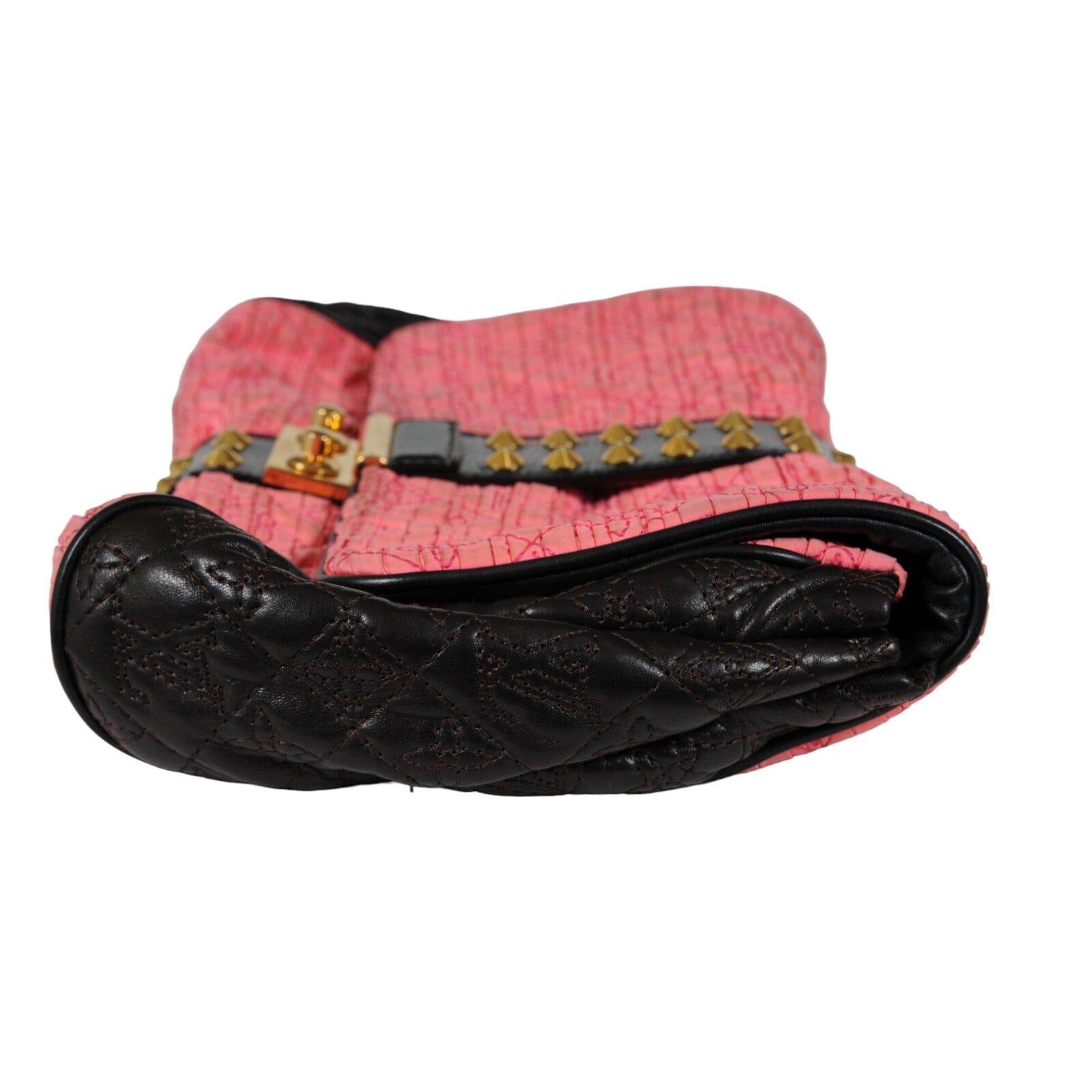 Louis Vuitton Monogram Rosa Deriva Pouch Raso Trapuntato Coquette Pochette in vendita 8