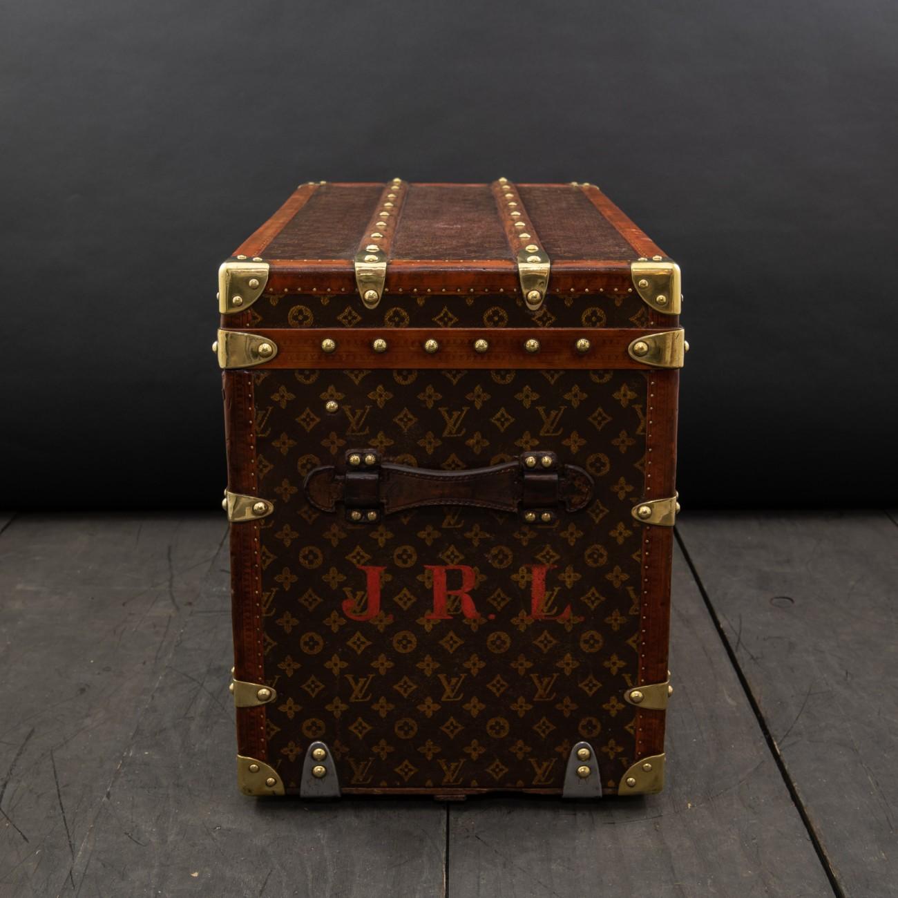 Louis Vuitton LV Monogram Shoe Trunk, circa 1915 In Good Condition In London, GB