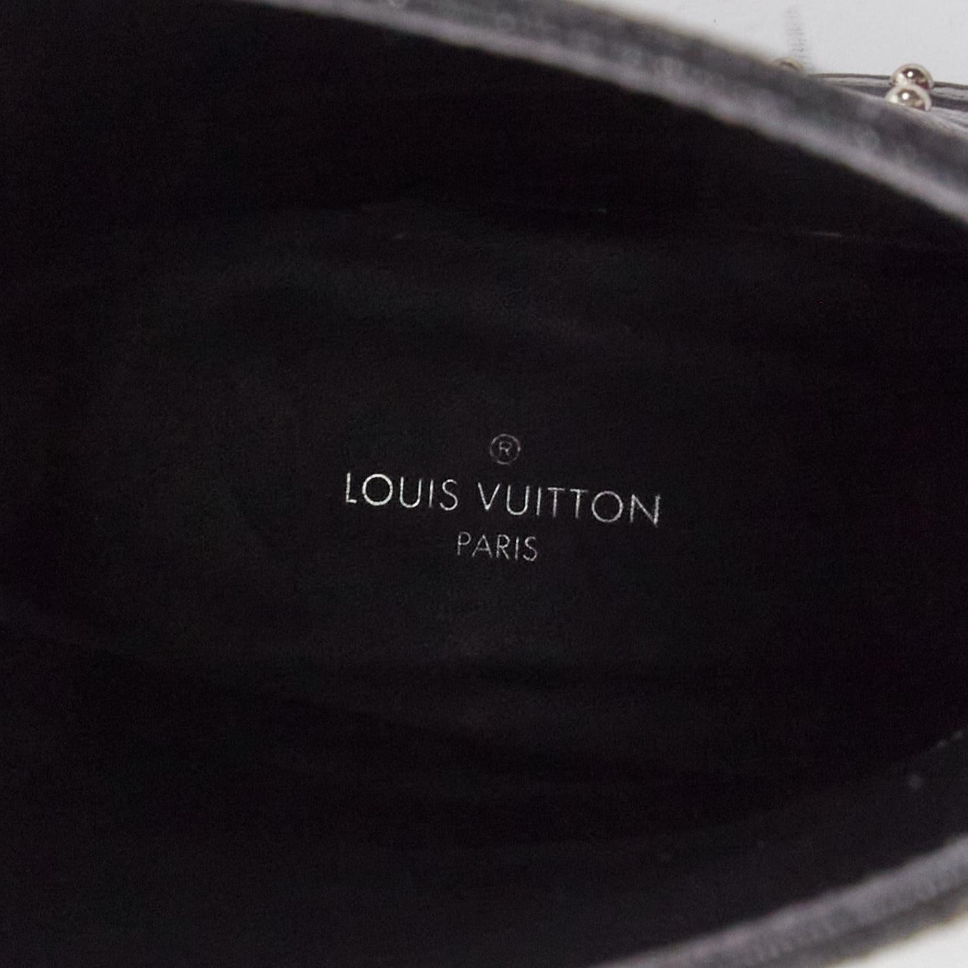 LOUIS VUITTON - Monogramme LV - Bottines motardes EU37 en vente 4