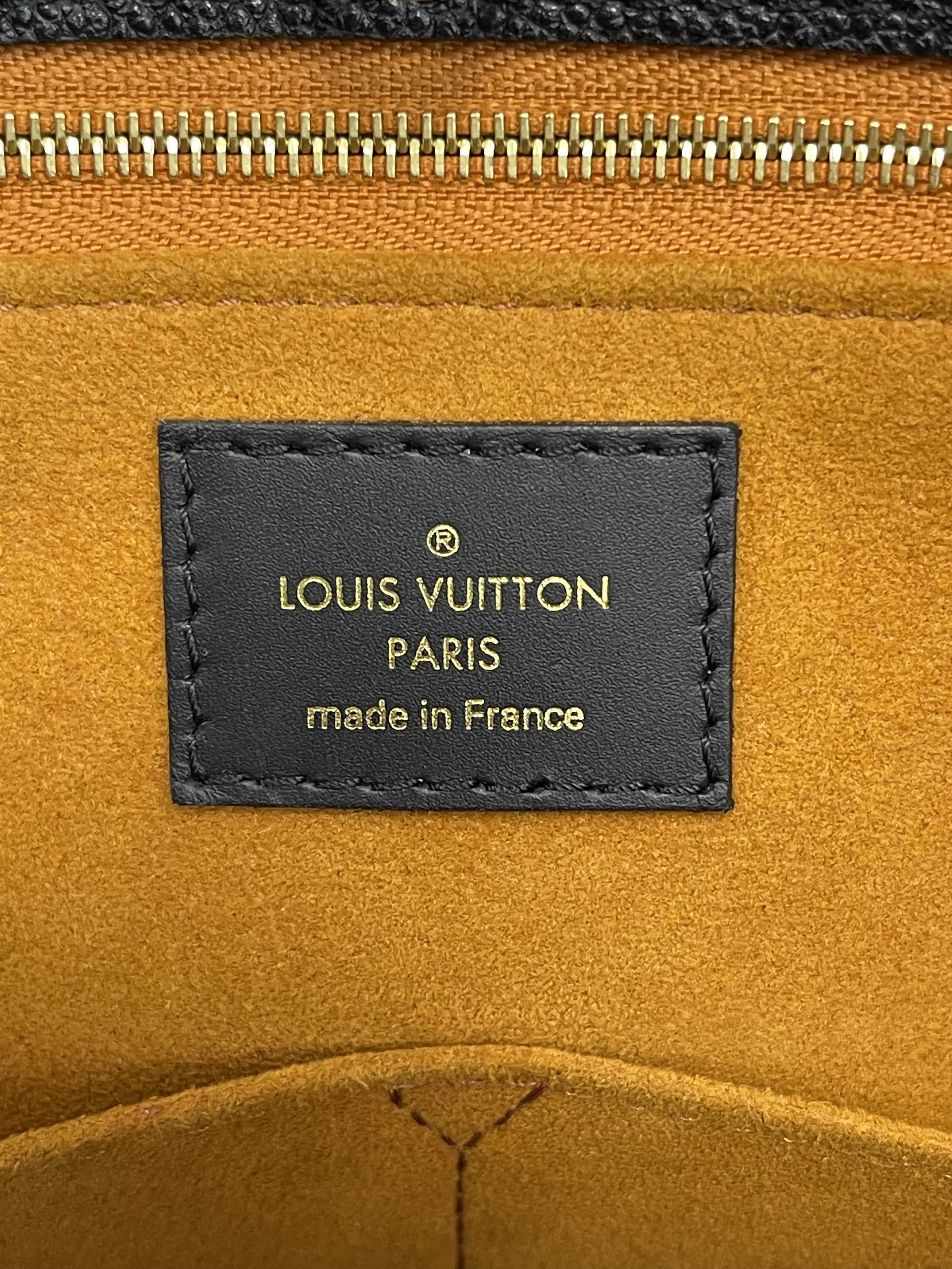 Louis Vuitton - LV OnTheGo MM - Black Leather Tote w/ Shoulder Strap 5