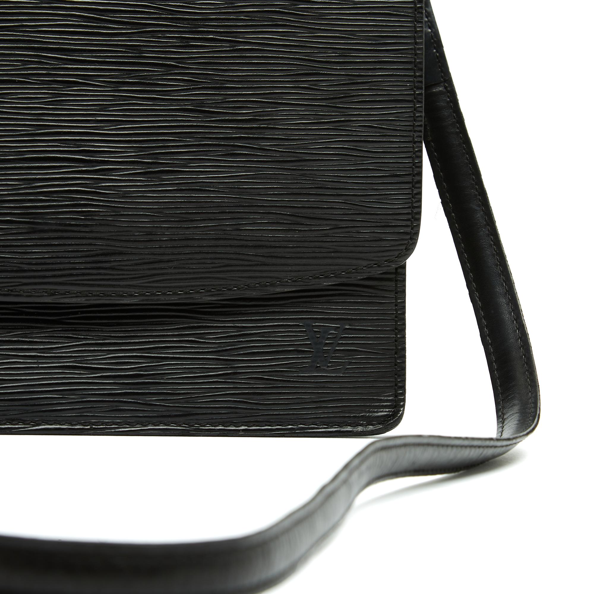 Women's or Men's Louis Vuitton LV Sac Grenelle 1994 Black Epi Leather Shoulder Bag