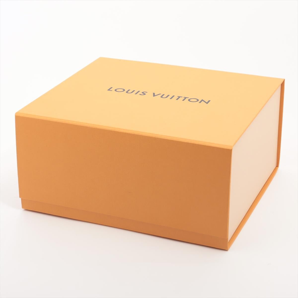 Louis Vuitton LV Signature Cap Bleu ciel en vente 3