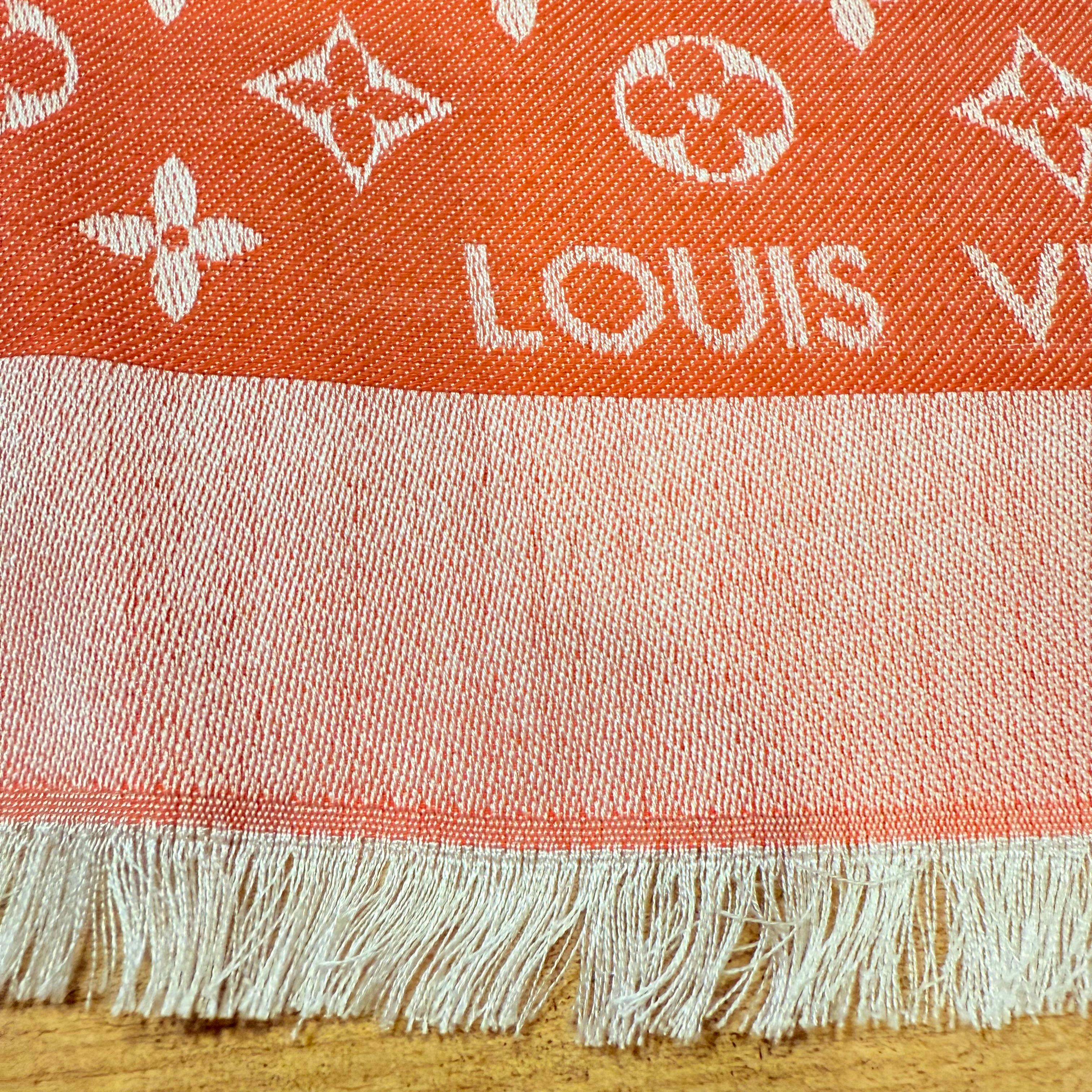 Estola Louis Vuitton LV de seda y lana en Bastante bueno estado para la venta en Gazzaniga (BG), IT