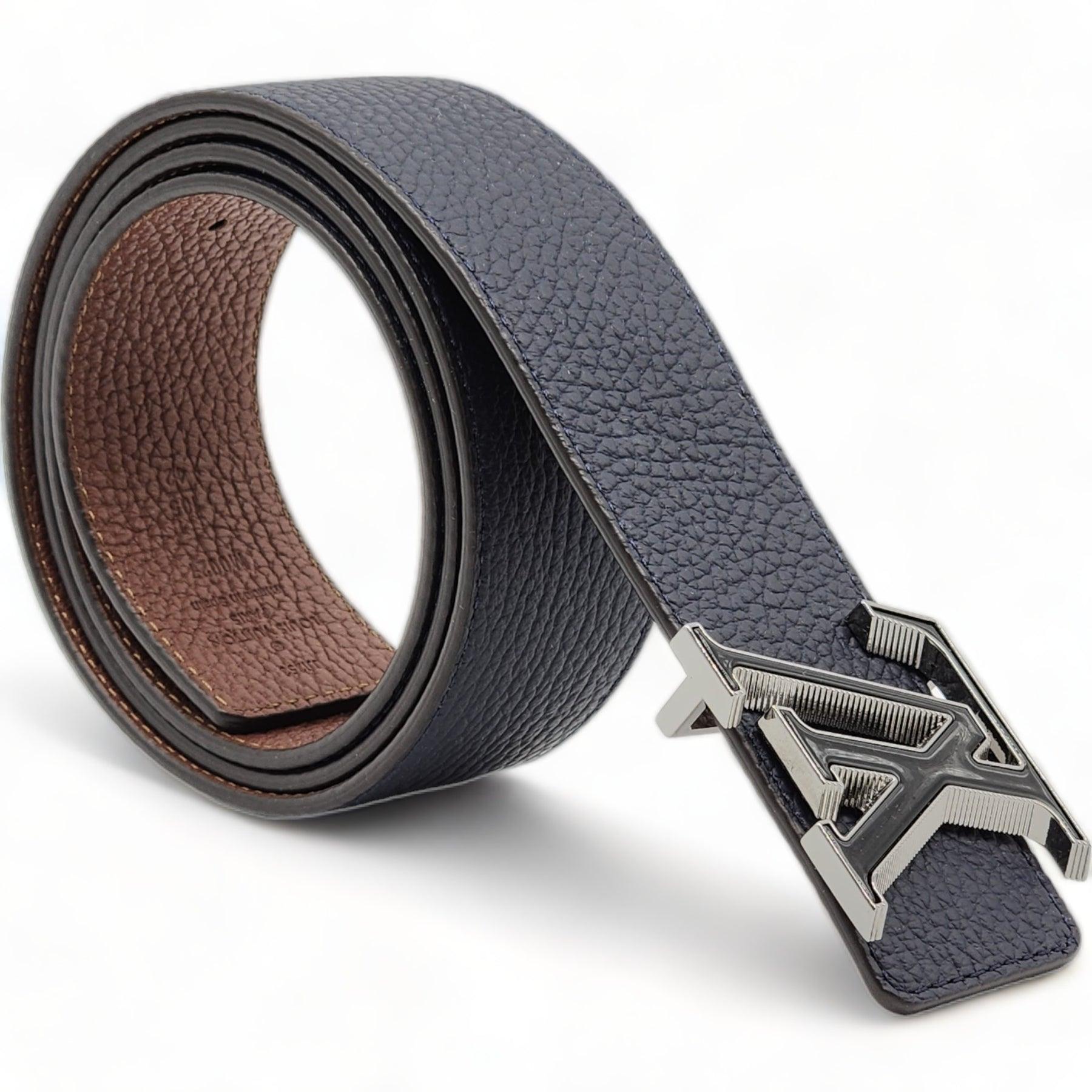 Louis Vuitton LV Tilt Reversible Belt

Additional information:
Color: Blue/Brown
Size: 38 EU
Country: Spain
Condition: New, Includes: Dustbag.
Available in other size: 44 & 46