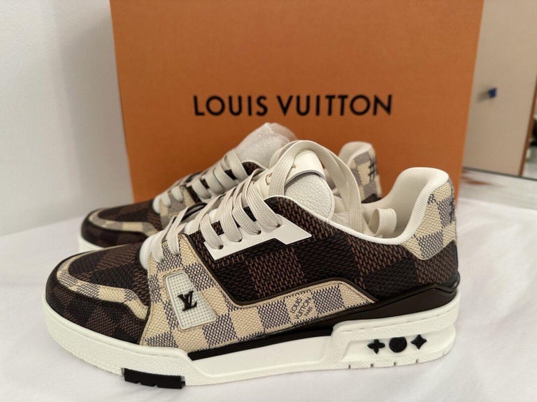 Louis Vuitton LV Monogram Trainer Sneakers in Pink/Coffee Brown Size 10 -  New!
